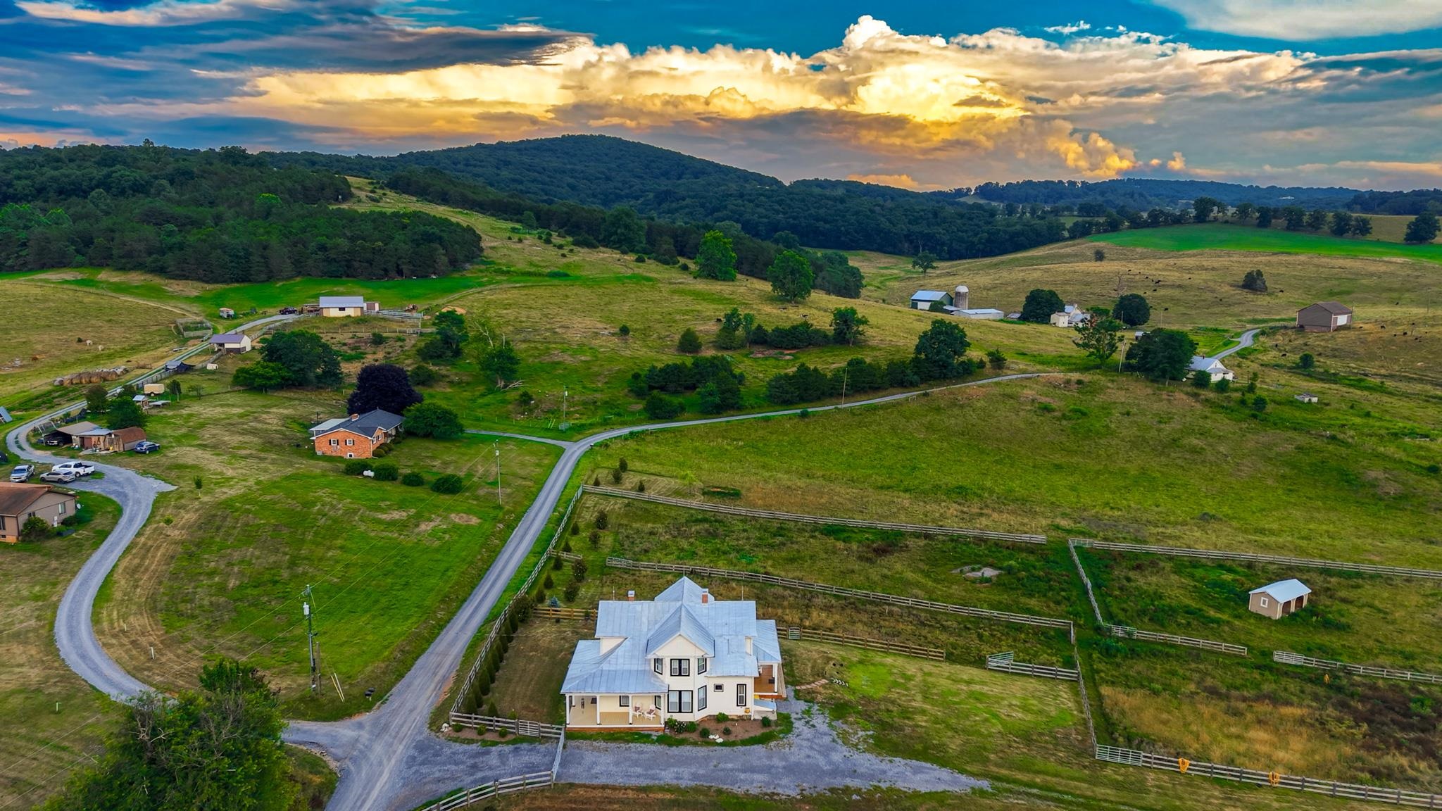 374 FINLEY RD, RAPHINE, Virginia 24472, 4 Bedrooms Bedrooms, ,3 BathroomsBathrooms,Residential,374 Finley Road,374 FINLEY RD,680665 MLS # 680665