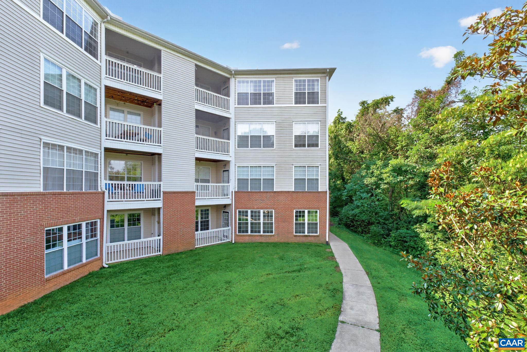 270 RIVERBEND DR, CHARLOTTESVILLE, Virginia 22911, 1 Bedroom Bedrooms, ,1 BathroomBathrooms,Residential,Riverbend One Bedroom,270 RIVERBEND DR,680667 MLS # 680667 270 RIVERBEND DR, CHARLOTTESVILLE, Virginia 22911, 1 Bedroom Bedrooms, ,1 BathroomBathrooms,Residential,Riverbend One Bedroom,270 RIVERBEND DR,680667 MLS # 680667