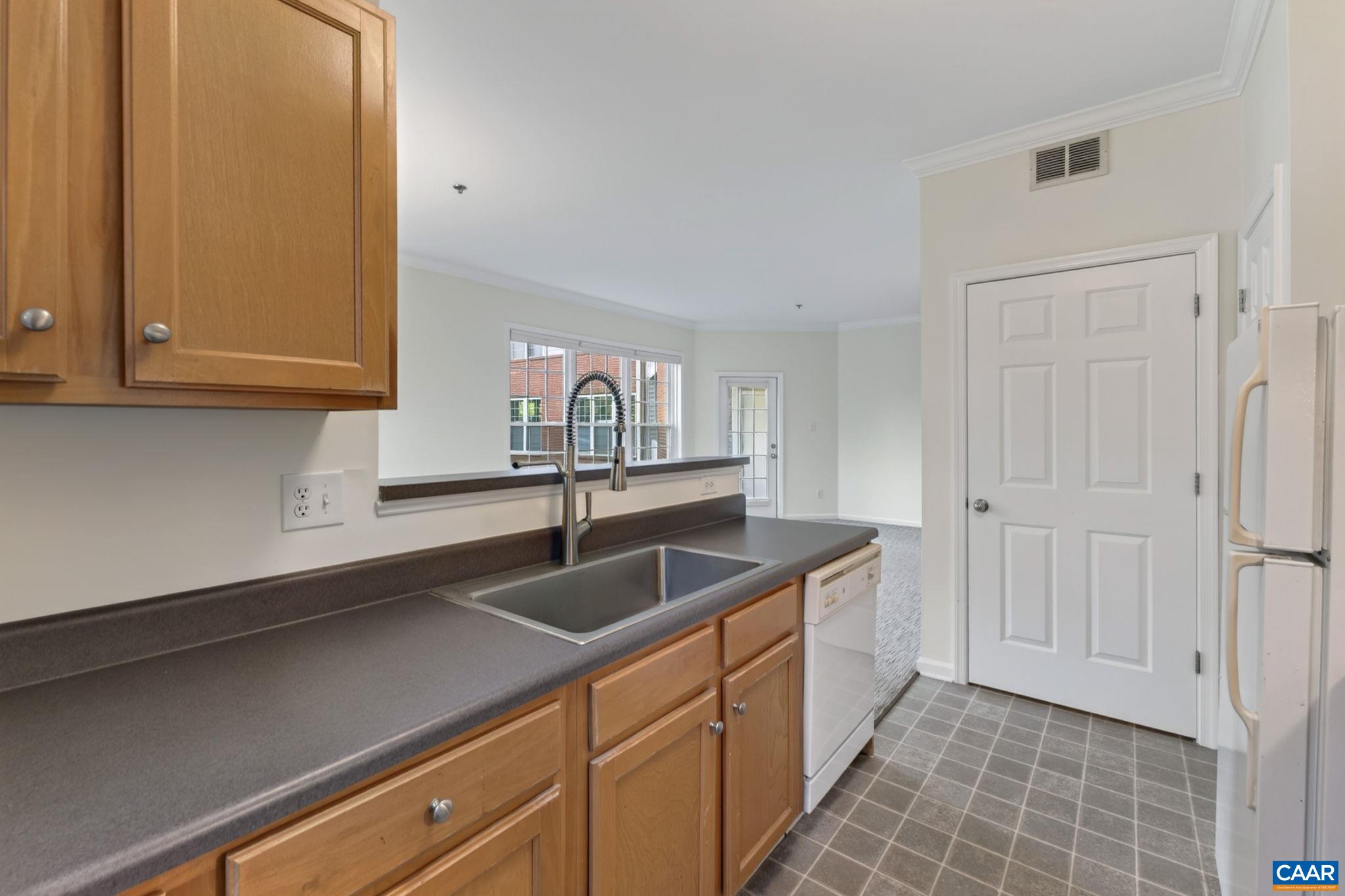 270 RIVERBEND DR, CHARLOTTESVILLE, Virginia 22911, 1 Bedroom Bedrooms, ,1 BathroomBathrooms,Residential,Riverbend One Bedroom,270 RIVERBEND DR,680667 MLS # 680667 270 RIVERBEND DR, CHARLOTTESVILLE, Virginia 22911, 1 Bedroom Bedrooms, ,1 BathroomBathrooms,Residential,Riverbend One Bedroom,270 RIVERBEND DR,680667 MLS # 680667