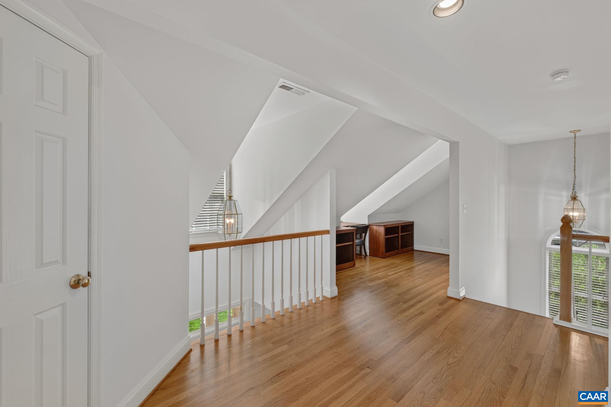 935 CHARTER OAKS DR, CHARLOTTESVILLE, Virginia 22901, 4 Bedrooms Bedrooms, ,3 BathroomsBathrooms,Residential,935 CHARTER OAKS DR,680672 MLS # 680672