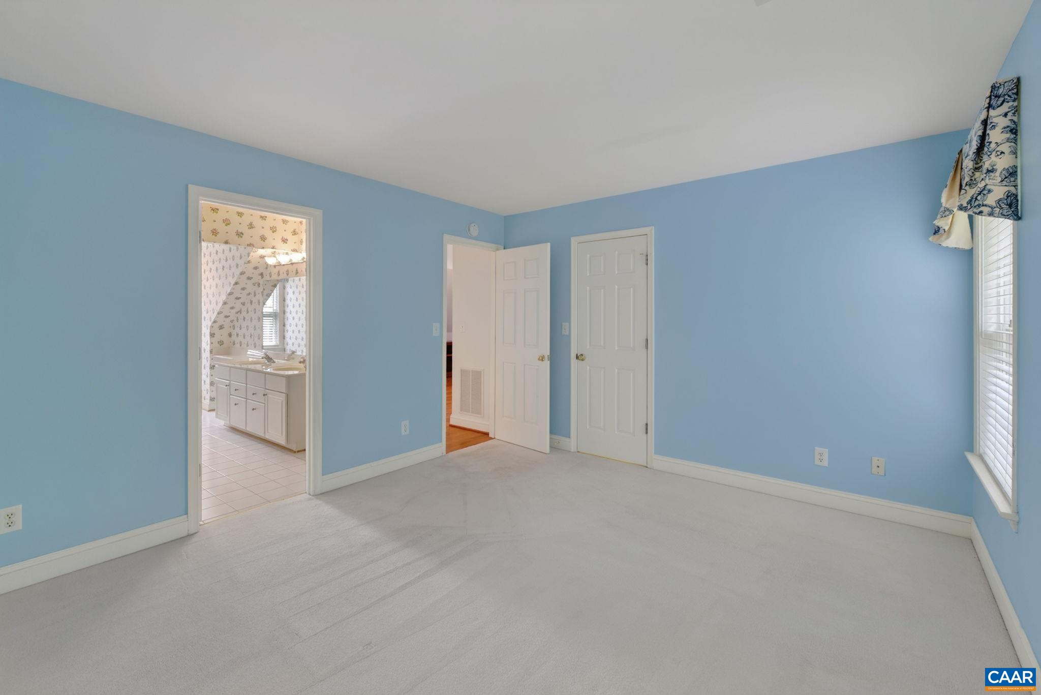 935 CHARTER OAKS DR, CHARLOTTESVILLE, Virginia 22901, 4 Bedrooms Bedrooms, ,3 BathroomsBathrooms,Residential,935 CHARTER OAKS DR,680672 MLS # 680672