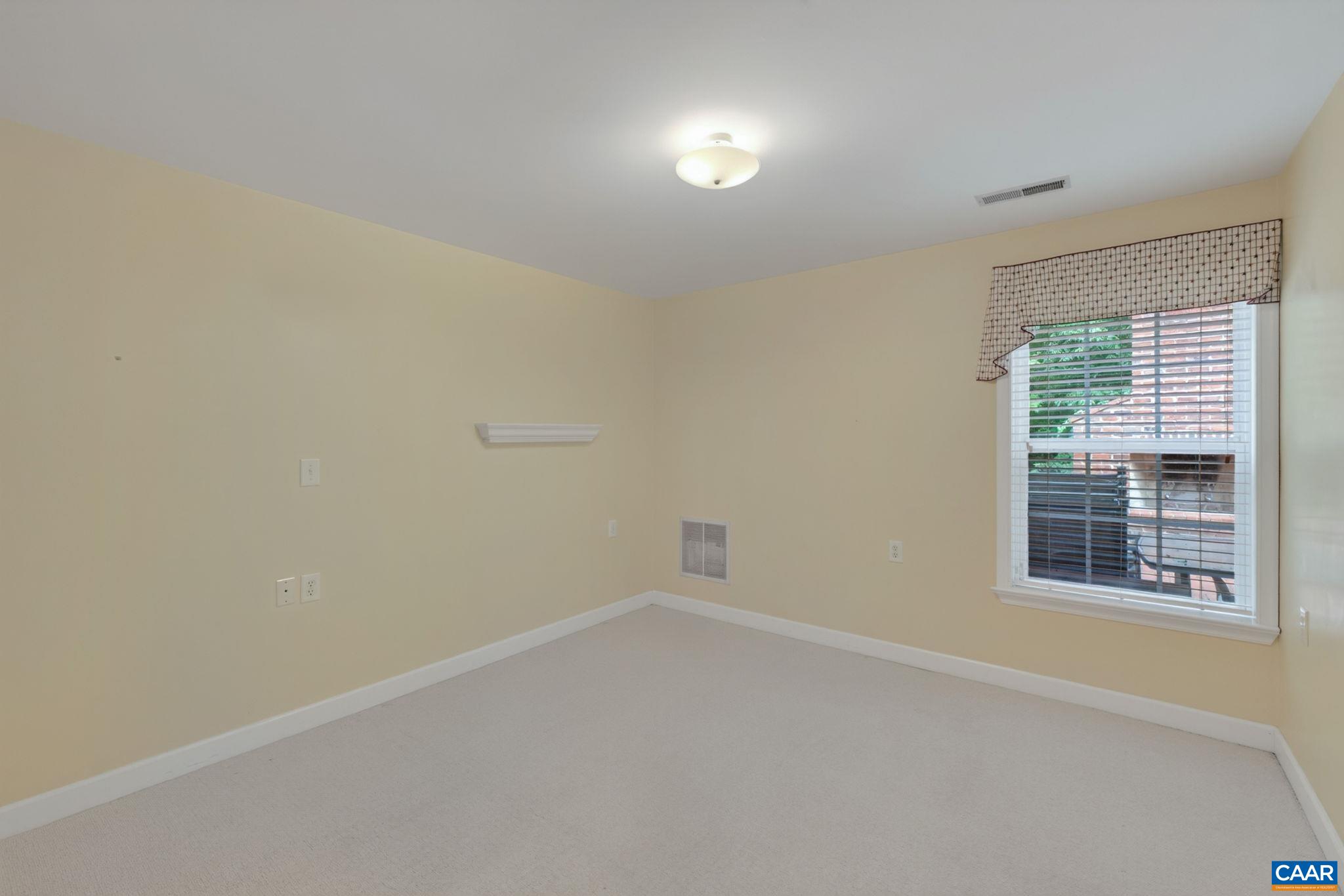 935 CHARTER OAKS DR, CHARLOTTESVILLE, Virginia 22901, 4 Bedrooms Bedrooms, ,3 BathroomsBathrooms,Residential,935 CHARTER OAKS DR,680672 MLS # 680672