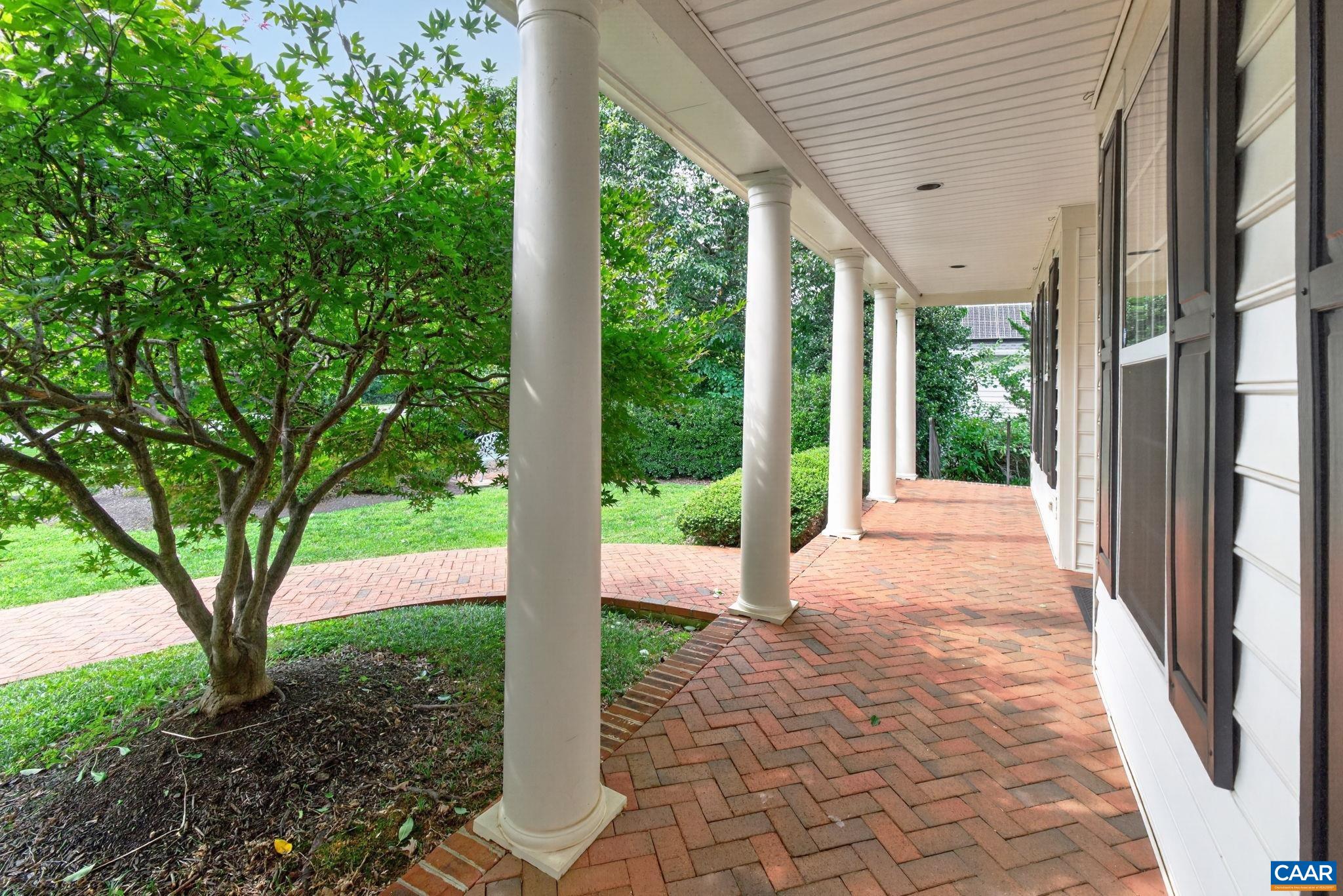 935 CHARTER OAKS DR, CHARLOTTESVILLE, Virginia 22901, 4 Bedrooms Bedrooms, ,3 BathroomsBathrooms,Residential,935 CHARTER OAKS DR,680672 MLS # 680672
