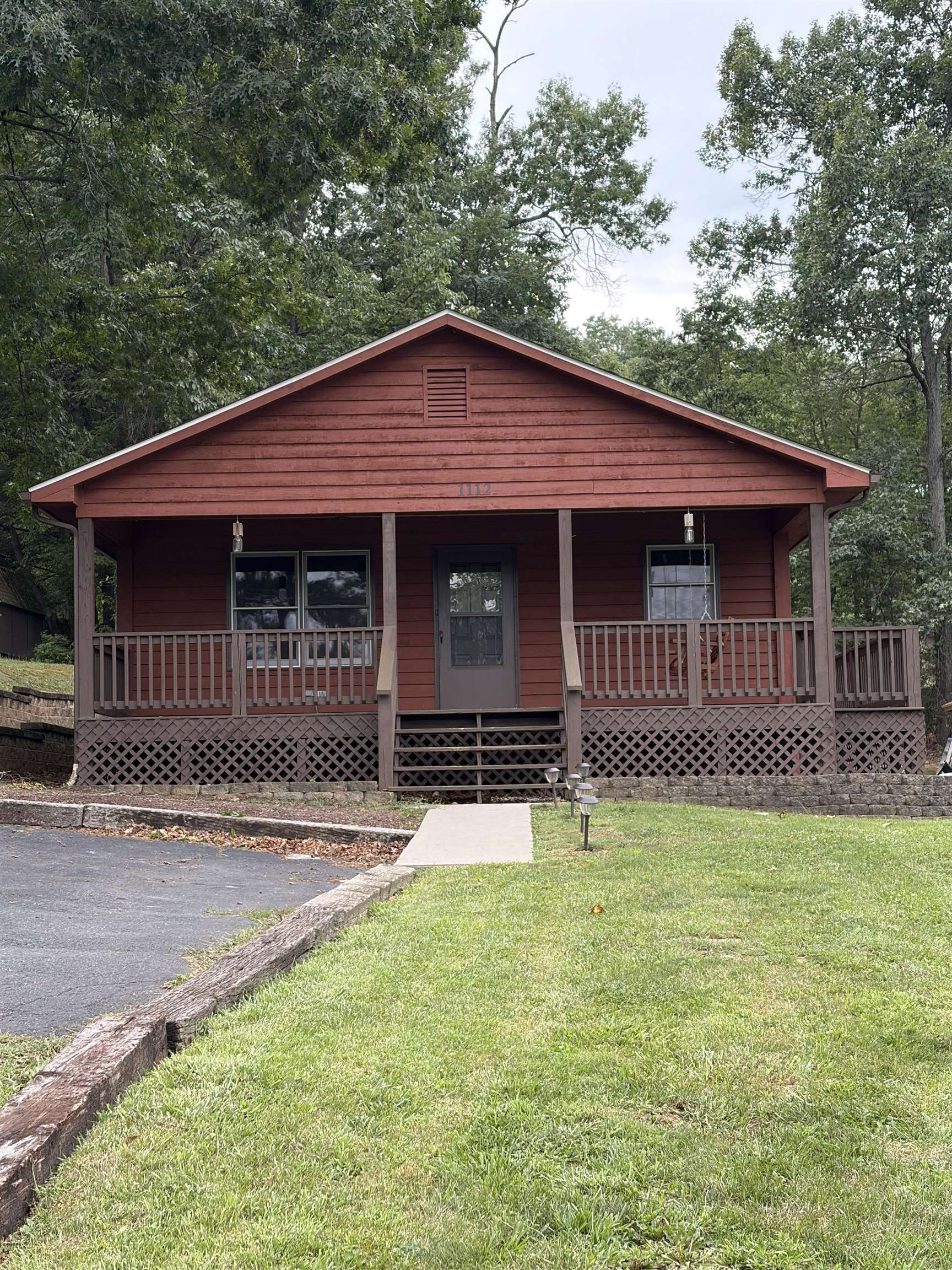 1112 RESERVOIR ST, WAYNESBORO, Virginia 22980, 3 Bedrooms Bedrooms, ,2 BathroomsBathrooms,Residential,1112 RESERVOIR ST,680674 MLS # 680674