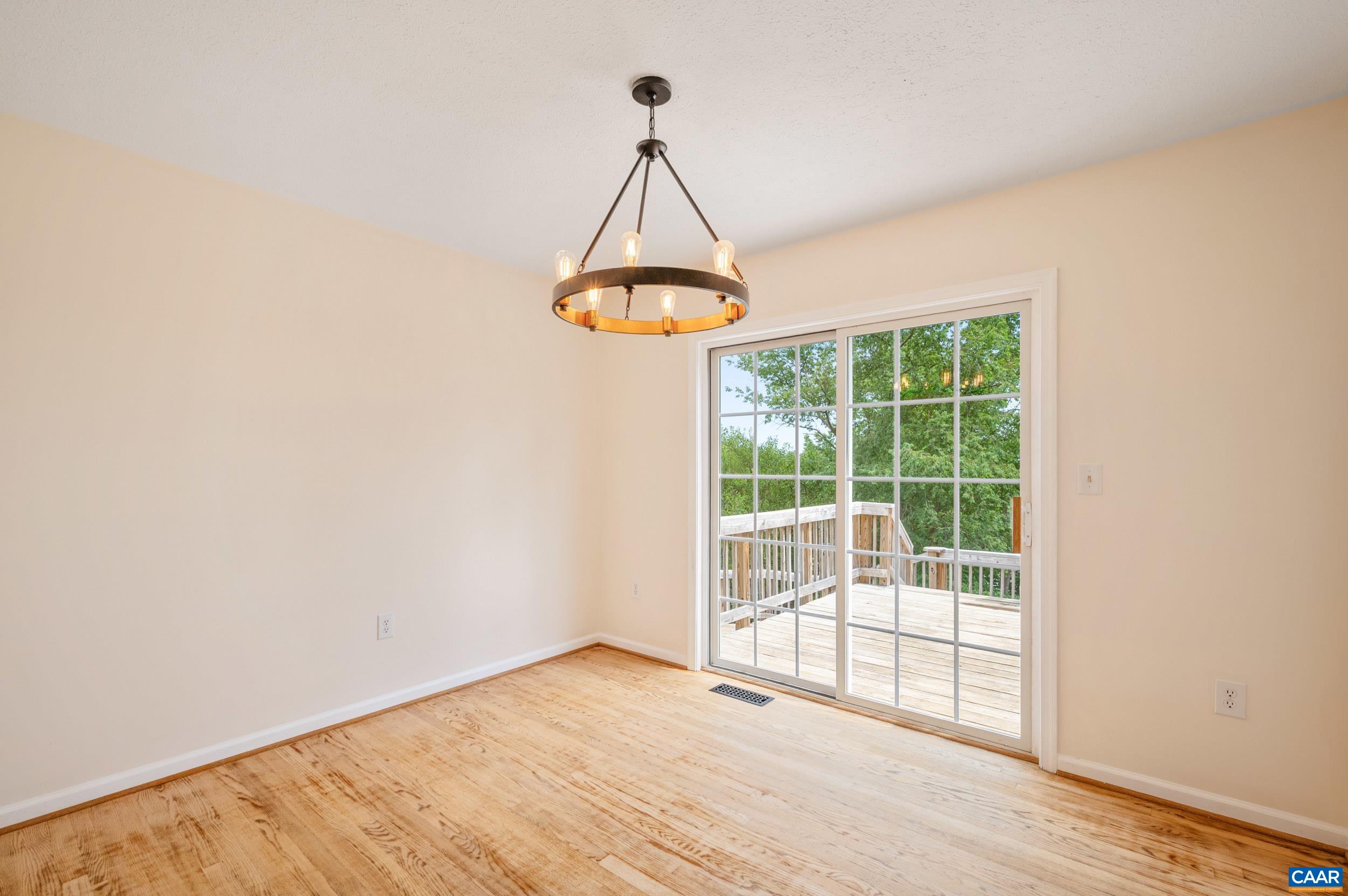 631 ESSEX DR, STAUNTON, Virginia 24401, 3 Bedrooms Bedrooms, ,2 BathroomsBathrooms,Residential,631 ESSEX DR,680676 MLS # 680676 631 ESSEX DR, STAUNTON, Virginia 24401, 3 Bedrooms Bedrooms, ,2 BathroomsBathrooms,Residential,631 ESSEX DR,680676 MLS # 680676