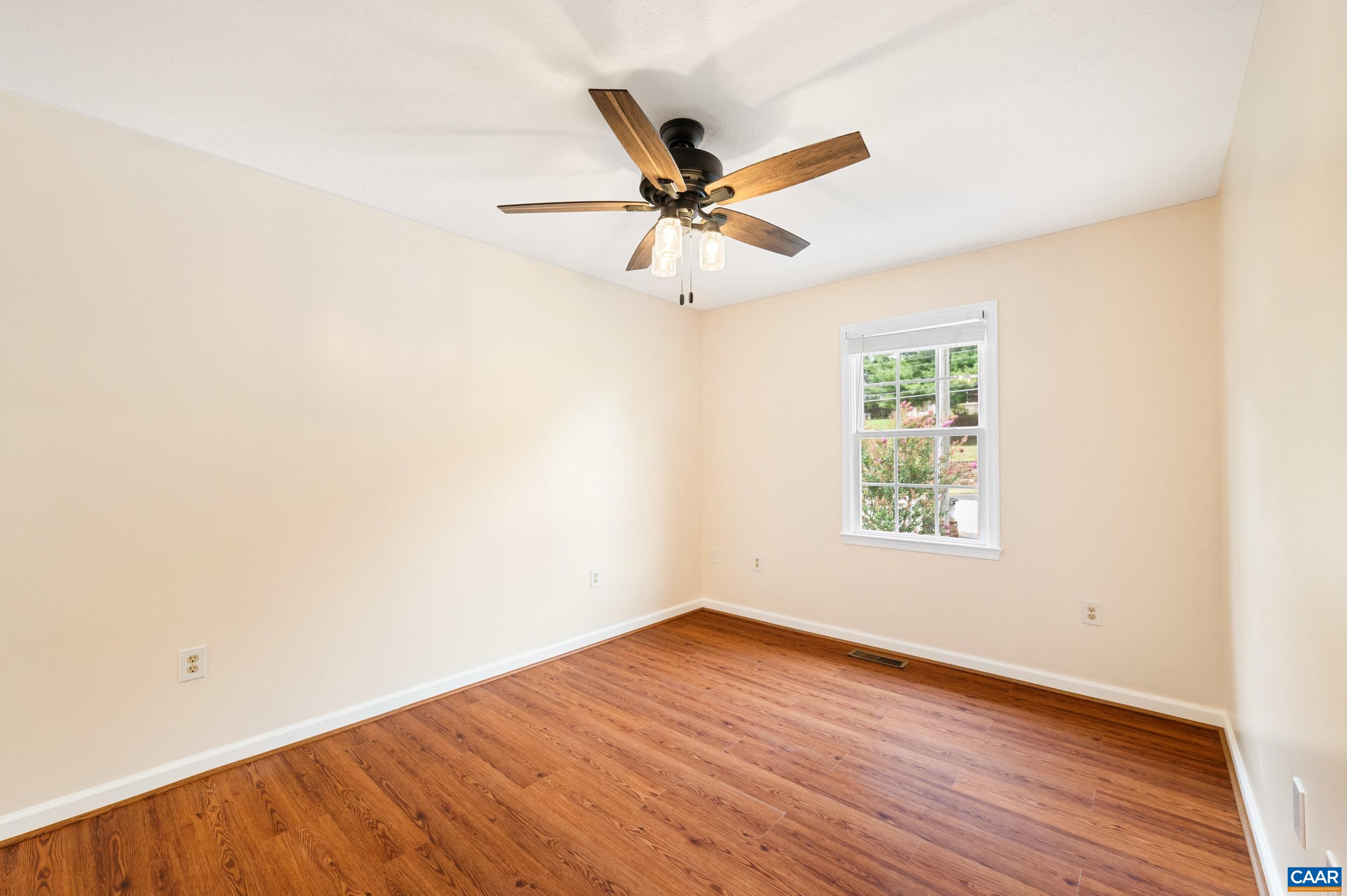 631 ESSEX DR, STAUNTON, Virginia 24401, 3 Bedrooms Bedrooms, ,2 BathroomsBathrooms,Residential,631 ESSEX DR,680676 MLS # 680676 631 ESSEX DR, STAUNTON, Virginia 24401, 3 Bedrooms Bedrooms, ,2 BathroomsBathrooms,Residential,631 ESSEX DR,680676 MLS # 680676