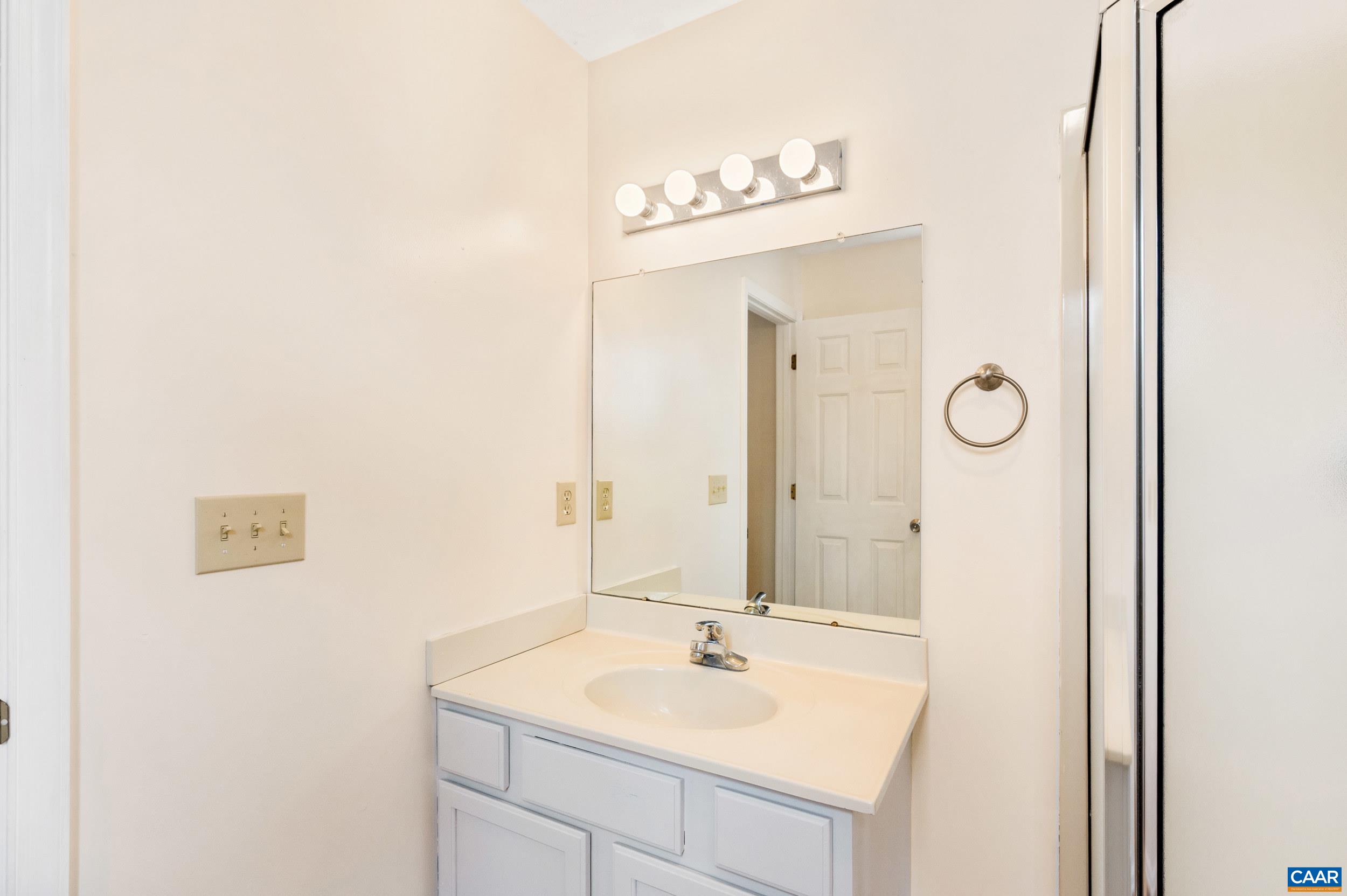 631 ESSEX DR, STAUNTON, Virginia 24401, 3 Bedrooms Bedrooms, ,2 BathroomsBathrooms,Residential,631 ESSEX DR,680676 MLS # 680676 631 ESSEX DR, STAUNTON, Virginia 24401, 3 Bedrooms Bedrooms, ,2 BathroomsBathrooms,Residential,631 ESSEX DR,680676 MLS # 680676