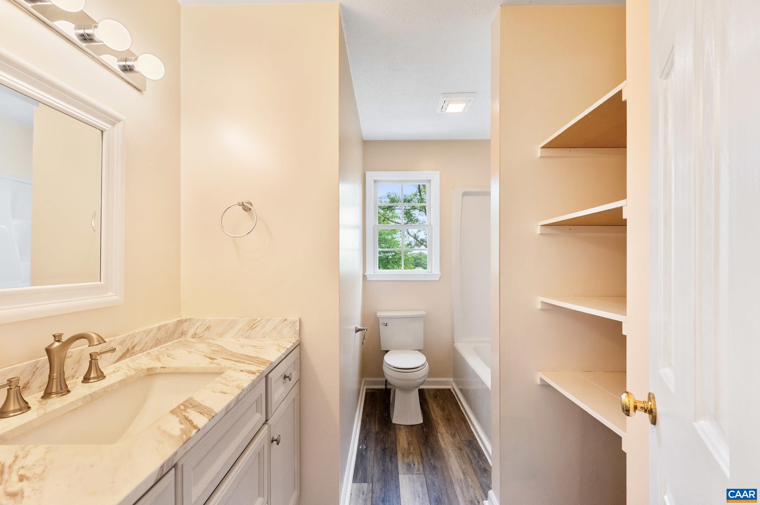 631 ESSEX DR, STAUNTON, Virginia 24401, 3 Bedrooms Bedrooms, ,2 BathroomsBathrooms,Residential,631 ESSEX DR,680676 MLS # 680676 631 ESSEX DR, STAUNTON, Virginia 24401, 3 Bedrooms Bedrooms, ,2 BathroomsBathrooms,Residential,631 ESSEX DR,680676 MLS # 680676