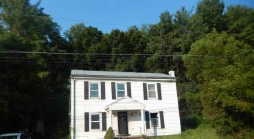 3942 CHURCHVILLE AVE, CHURCHVILLE, Virginia 24421, 4 Bedrooms Bedrooms, ,2 BathroomsBathrooms,Residential,MYCUMortgage, LLC 1160,3942 CHURCHVILLE AVE,680677 MLS # 680677