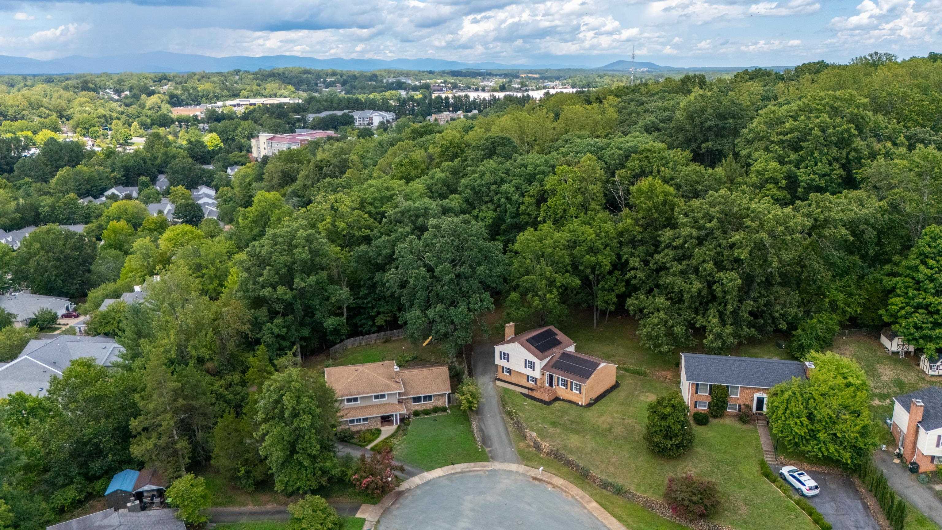 1703 VERMIRA PL, CHARLOTTESVILLE, Virginia 22901, 4 Bedrooms Bedrooms, ,3 BathroomsBathrooms,Residential,1703 VERMIRA PL,680679 MLS # 680679