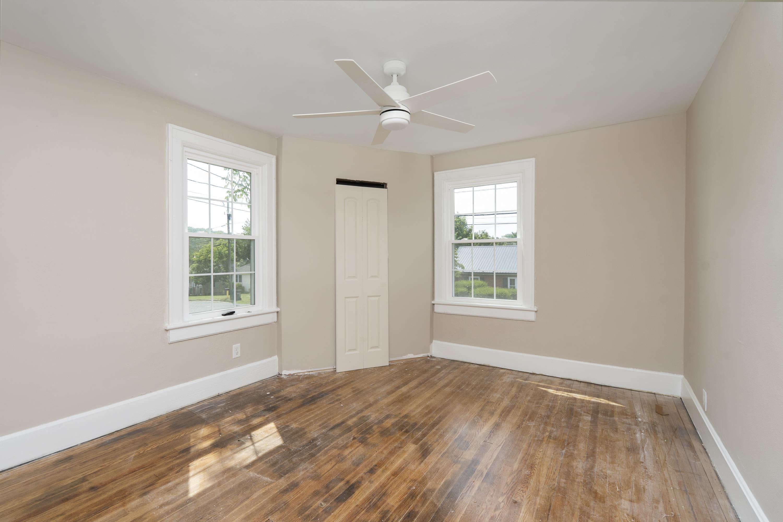 315 AUSTIN AVE, STAUNTON, Virginia 24401, 3 Bedrooms Bedrooms, ,1 BathroomBathrooms,Residential,315 AUSTIN AVE,680680 MLS # 680680 315 AUSTIN AVE, STAUNTON, Virginia 24401, 3 Bedrooms Bedrooms, ,1 BathroomBathrooms,Residential,315 AUSTIN AVE,680680 MLS # 680680