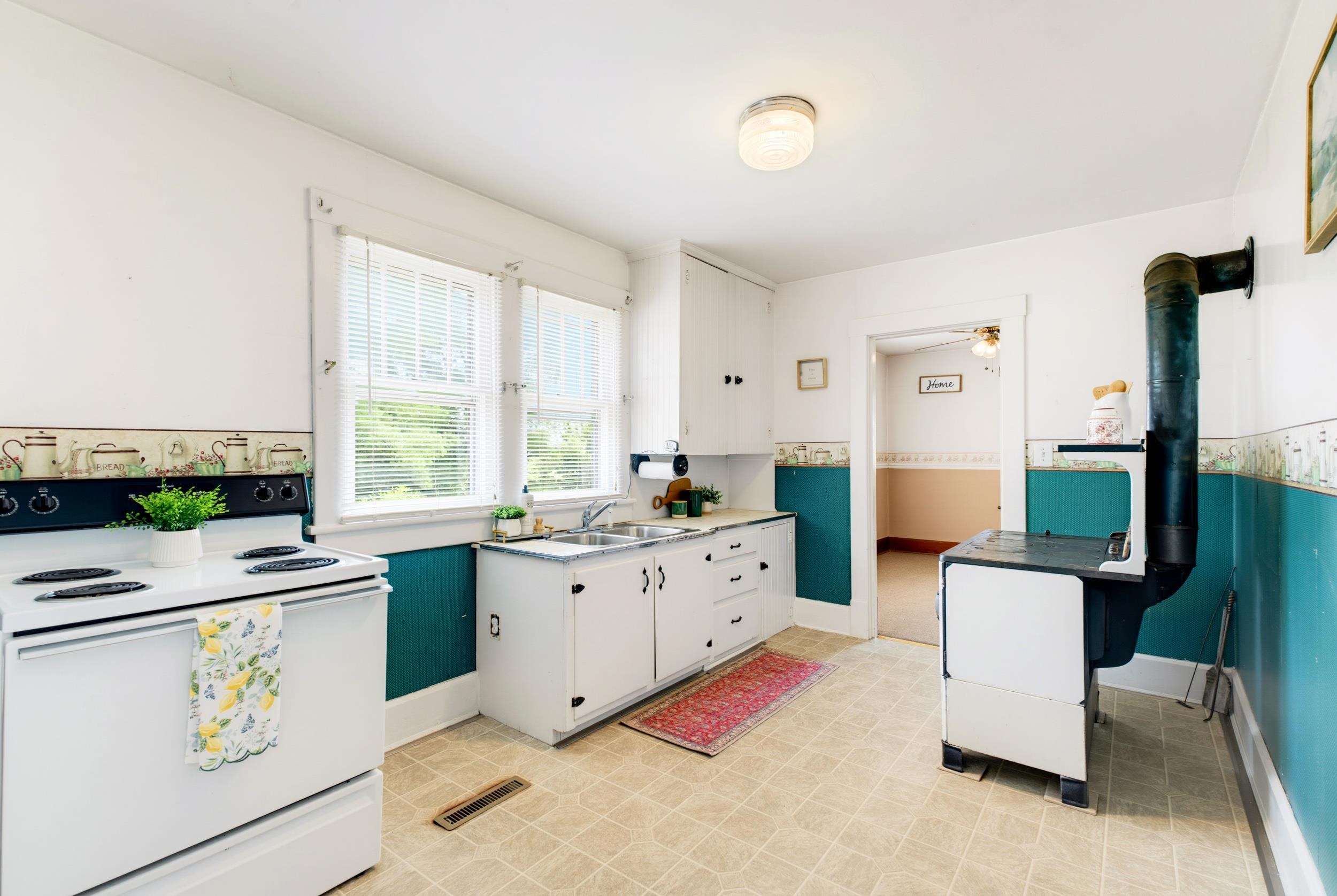 17 COUNTRY BOY LN, STAUNTON, Virginia 24401, 3 Bedrooms Bedrooms, ,1 BathroomBathrooms,Residential,17 COUNTRY BOY LN,680685 MLS # 680685