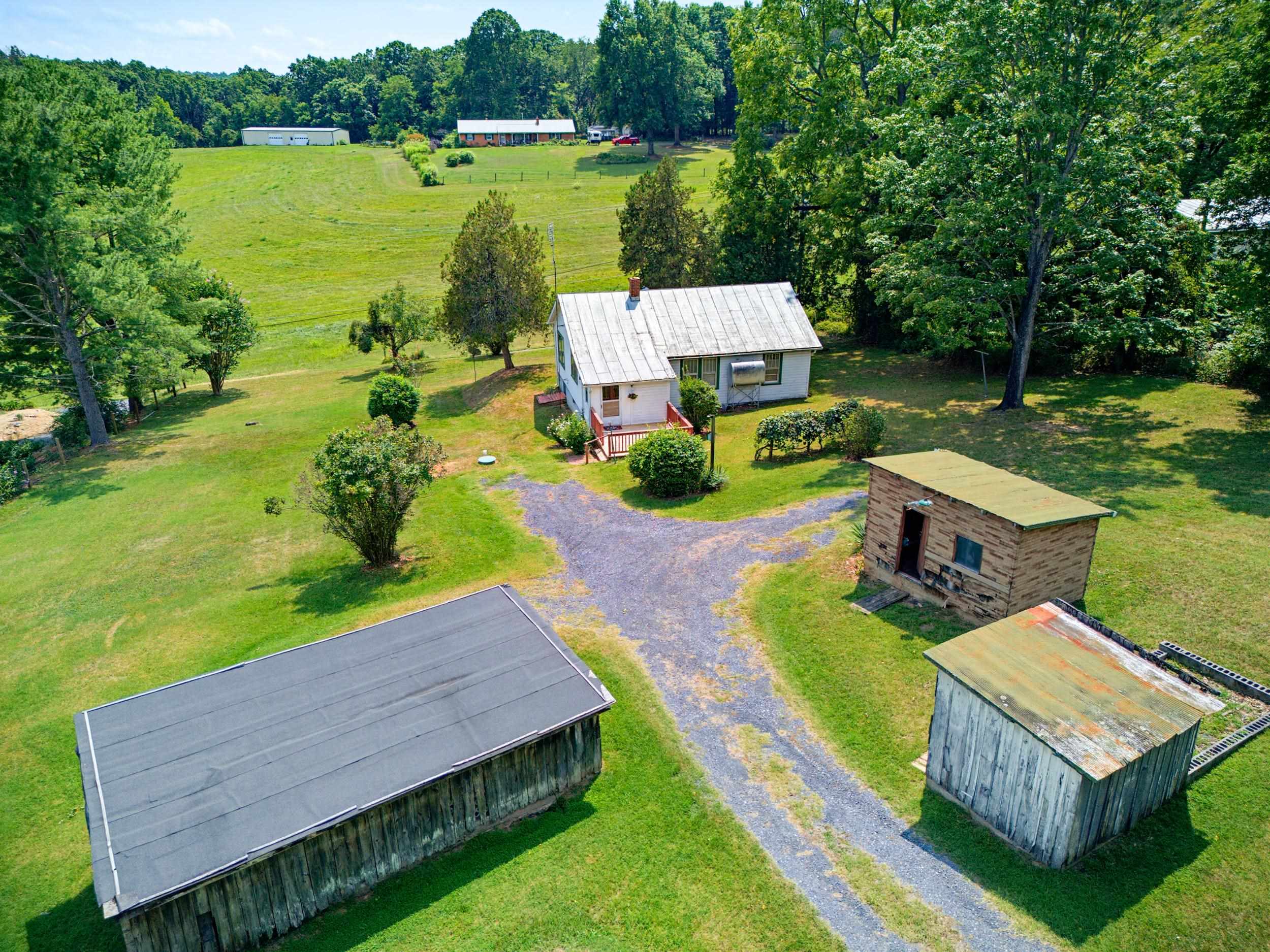 17 COUNTRY BOY LN, STAUNTON, Virginia 24401, 3 Bedrooms Bedrooms, ,1 BathroomBathrooms,Residential,17 COUNTRY BOY LN,680685 MLS # 680685