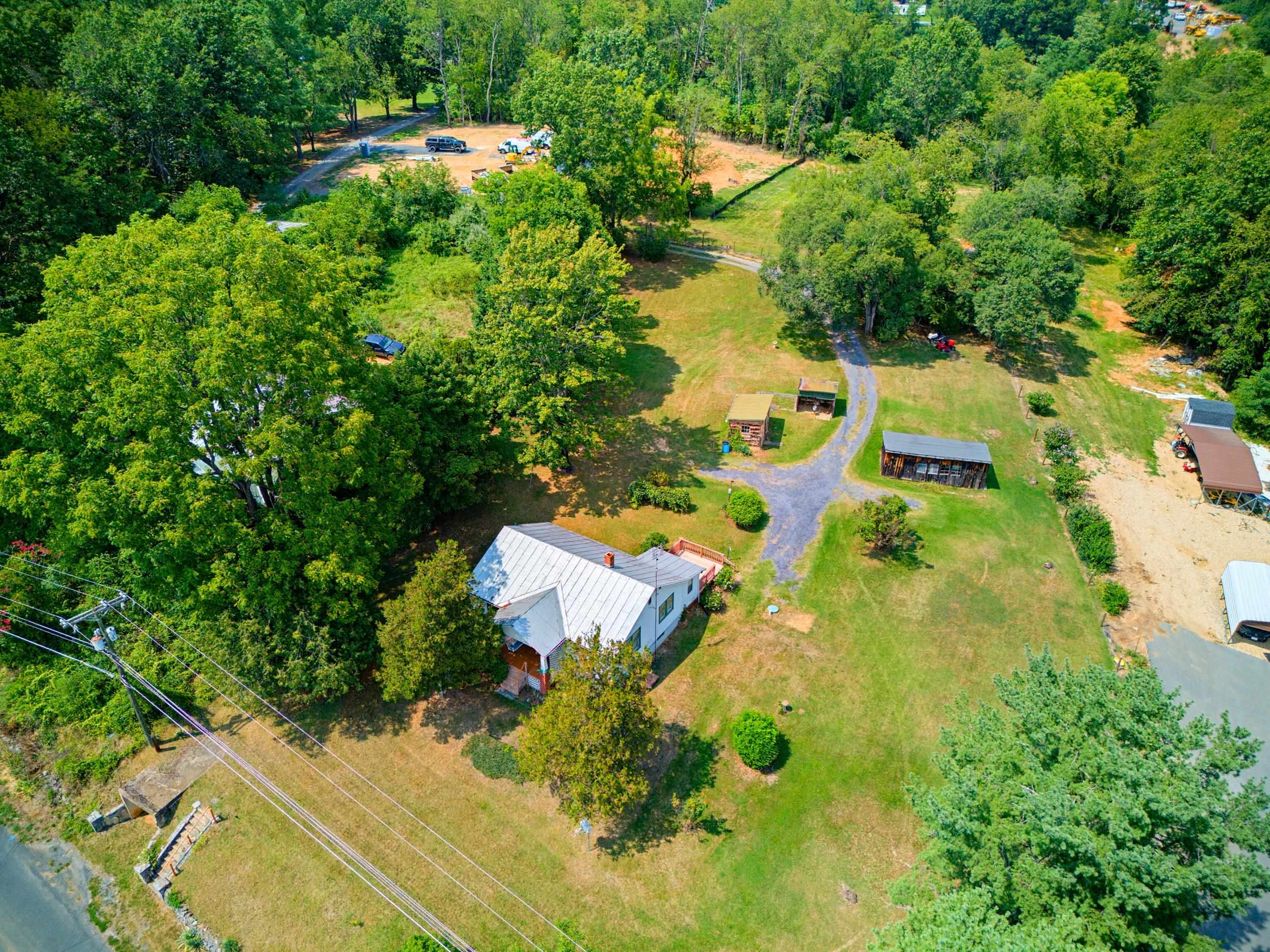17 COUNTRY BOY LN, STAUNTON, Virginia 24401, 3 Bedrooms Bedrooms, ,1 BathroomBathrooms,Residential,17 COUNTRY BOY LN,680685 MLS # 680685