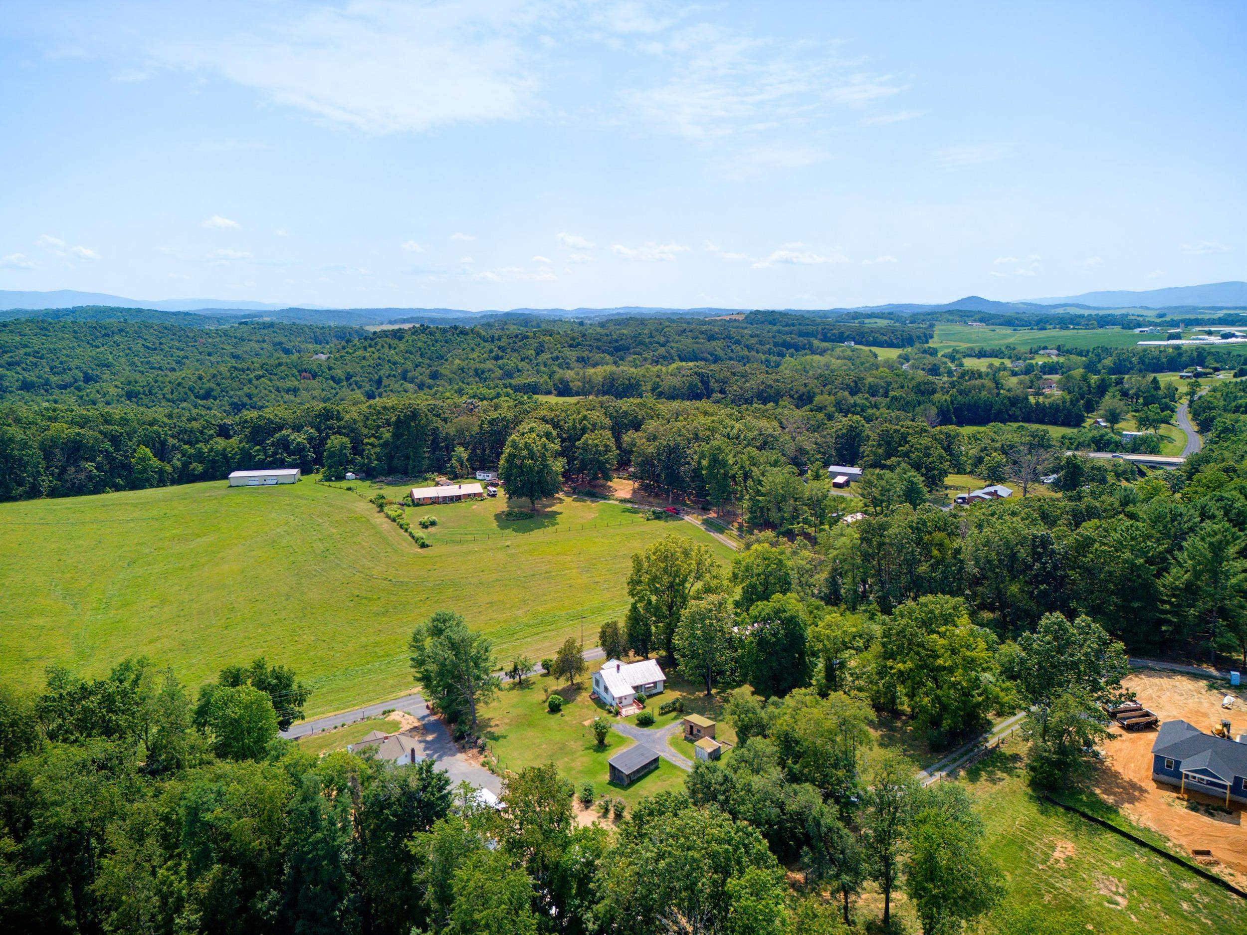 17 COUNTRY BOY LN, STAUNTON, Virginia 24401, 3 Bedrooms Bedrooms, ,1 BathroomBathrooms,Residential,17 COUNTRY BOY LN,680685 MLS # 680685