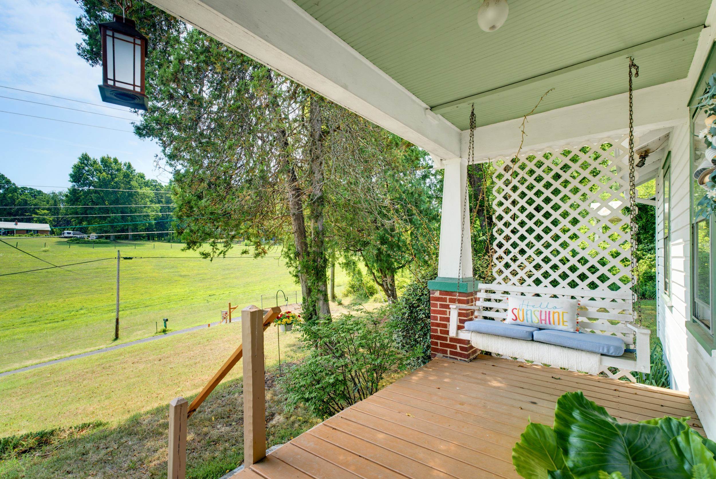 17 COUNTRY BOY LN, STAUNTON, Virginia 24401, 3 Bedrooms Bedrooms, ,1 BathroomBathrooms,Residential,17 COUNTRY BOY LN,680685 MLS # 680685
