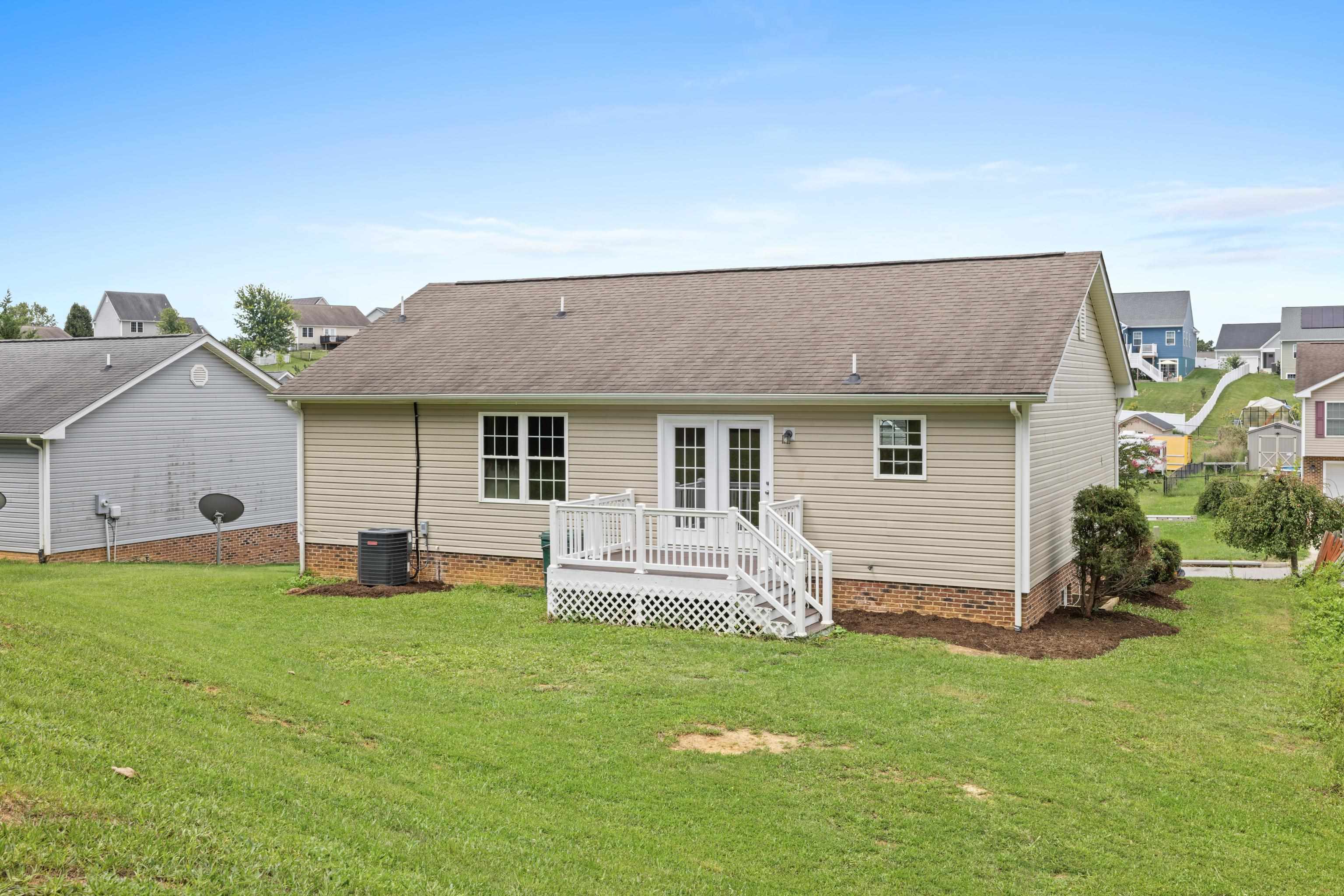 91 LOFTY CIR, STUARTS DRAFT, Virginia 24477, 5 Bedrooms Bedrooms, ,3 BathroomsBathrooms,Residential,91 LOFTY CIR,680691 MLS # 680691