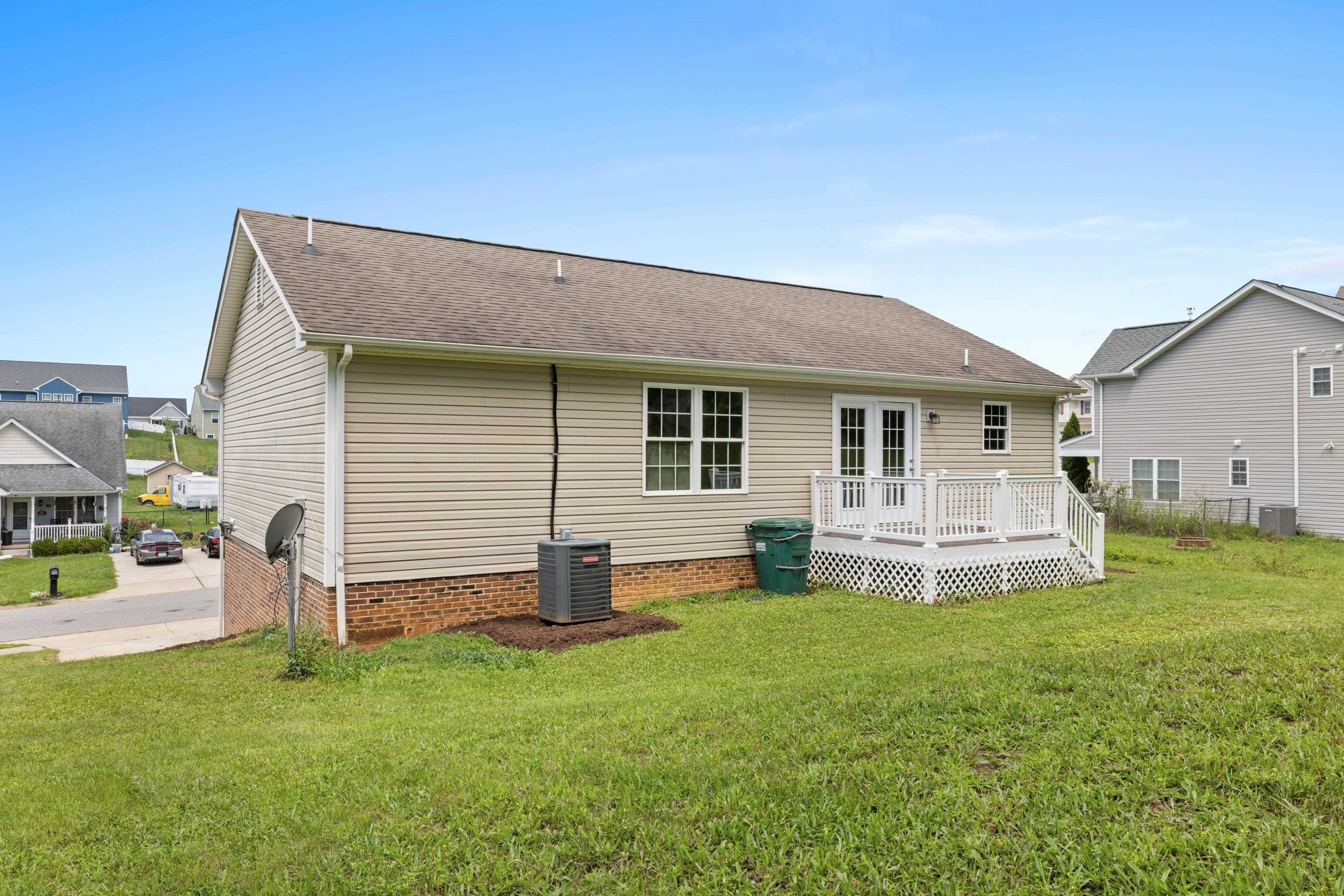 91 LOFTY CIR, STUARTS DRAFT, Virginia 24477, 5 Bedrooms Bedrooms, ,3 BathroomsBathrooms,Residential,91 LOFTY CIR,680691 MLS # 680691
