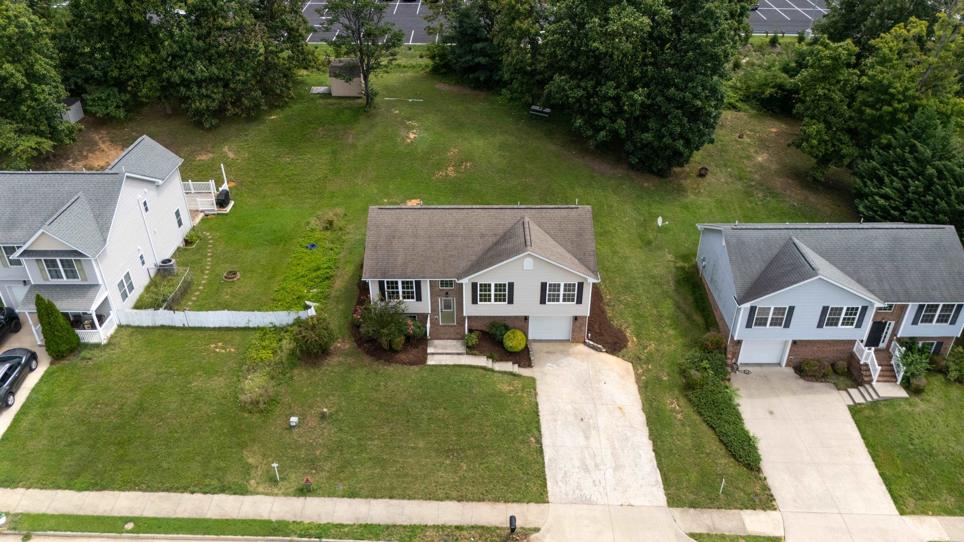 91 LOFTY CIR, STUARTS DRAFT, Virginia 24477, 5 Bedrooms Bedrooms, ,3 BathroomsBathrooms,Residential,91 LOFTY CIR,680691 MLS # 680691