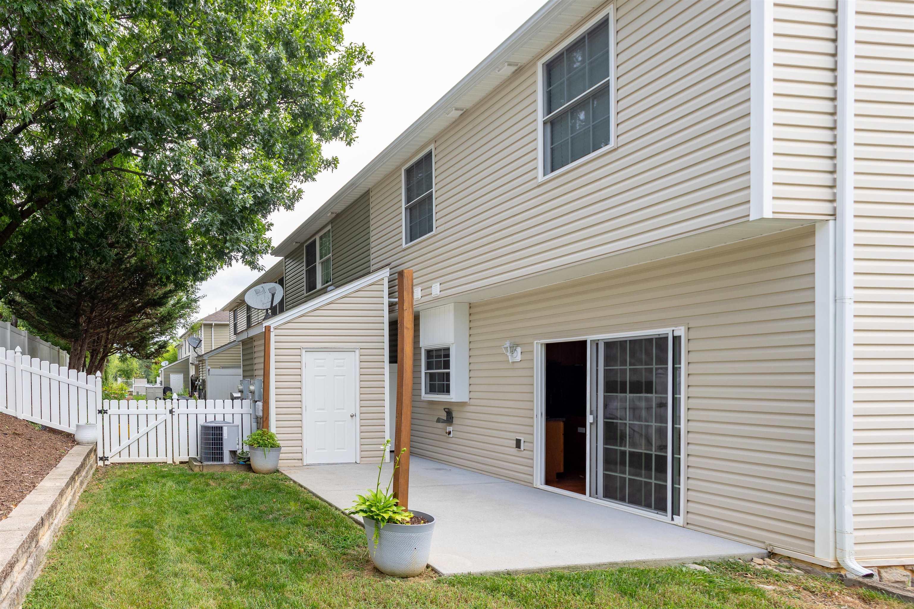 1282 SETTLERS LN, HARRISONBURG, Virginia 22802, 3 Bedrooms Bedrooms, ,2 BathroomsBathrooms,Residential,1282 SETTLERS LN,680695 MLS # 680695