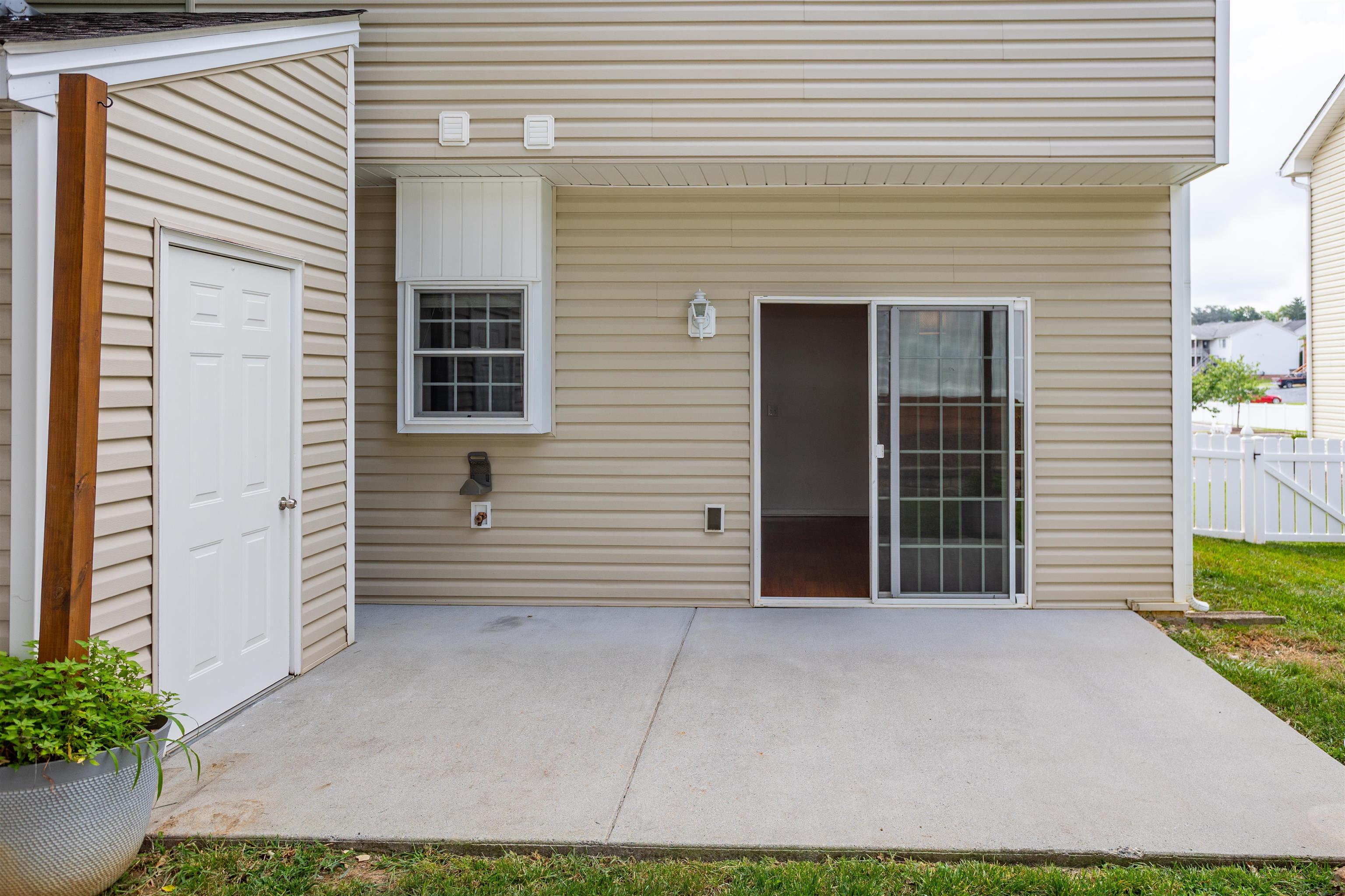 1282 SETTLERS LN, HARRISONBURG, Virginia 22802, 3 Bedrooms Bedrooms, ,2 BathroomsBathrooms,Residential,1282 SETTLERS LN,680695 MLS # 680695