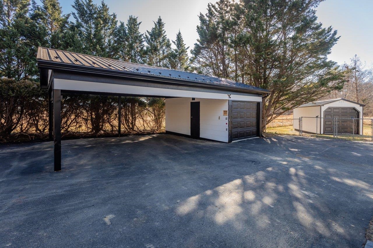 4634 SHEN LAKE DR, ROCKINGHAM, Virginia 22801, 5 Bedrooms Bedrooms, ,3 BathroomsBathrooms,Residential,4634 SHEN LAKE DR,672999 MLS # 672999 4634 SHEN LAKE DR, ROCKINGHAM, Virginia 22801, 5 Bedrooms Bedrooms, ,3 BathroomsBathrooms,Residential,4634 SHEN LAKE DR,672999 MLS # 672999