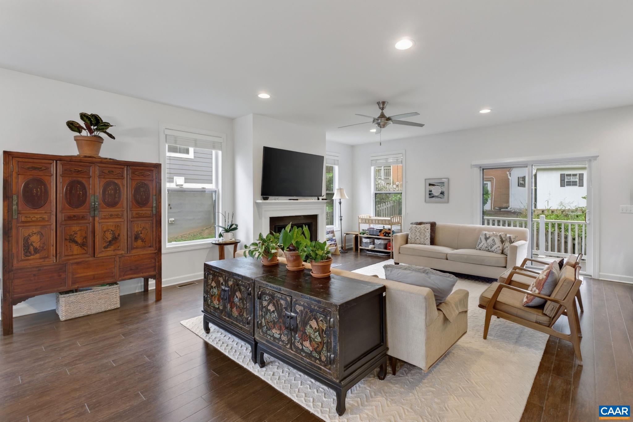 330 HUNTLEY AVE, CHARLOTTESVILLE, Virginia 22903, 3 Bedrooms Bedrooms, ,2 BathroomsBathrooms,Residential,The Meridian,330 HUNTLEY AVE,680417 MLS # 680417 330 HUNTLEY AVE, CHARLOTTESVILLE, Virginia 22903, 3 Bedrooms Bedrooms, ,2 BathroomsBathrooms,Residential,The Meridian,330 HUNTLEY AVE,680417 MLS # 680417