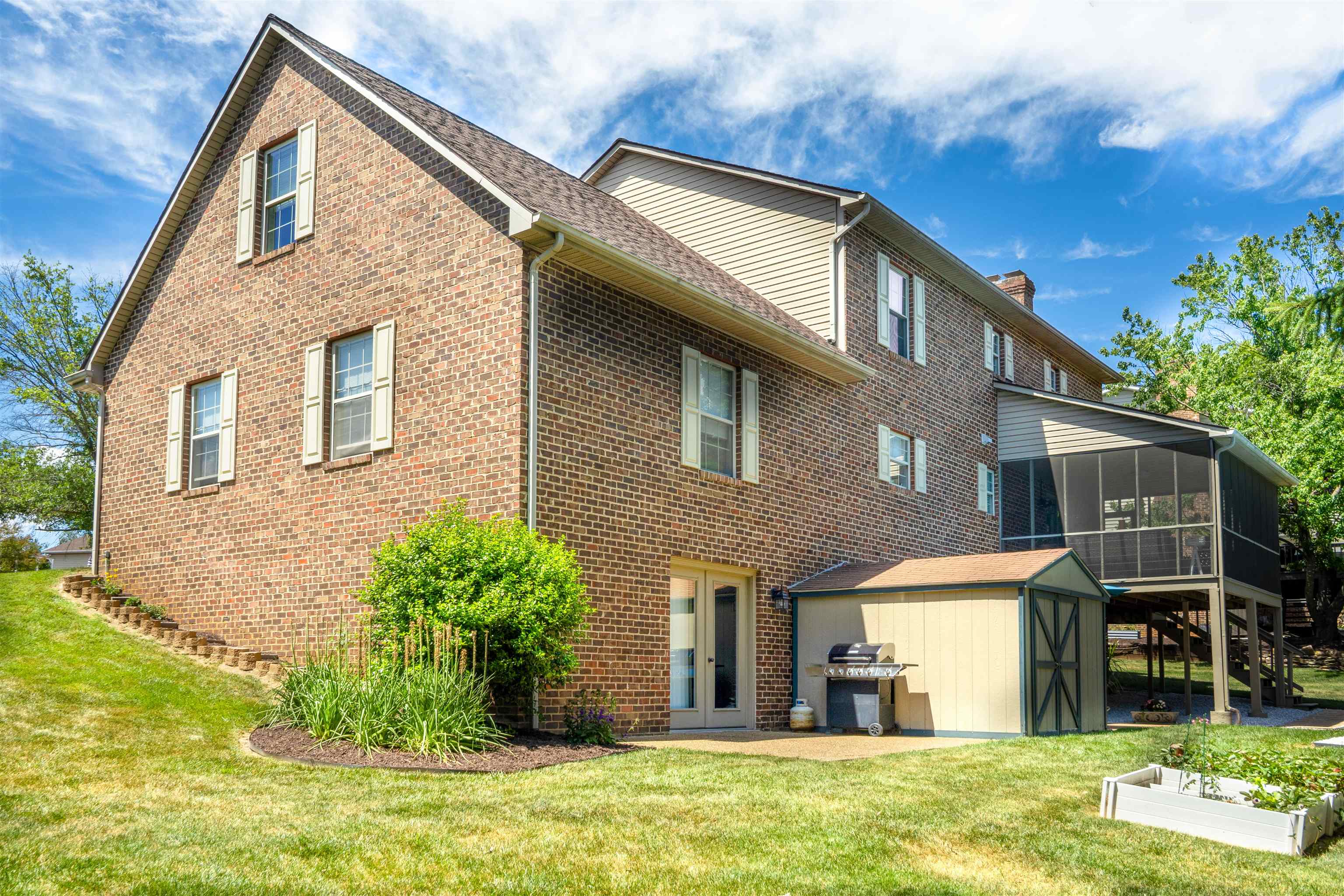 105 AMBER LN, BRIDGEWATER, Virginia 22812, 4 Bedrooms Bedrooms, ,3 BathroomsBathrooms,Residential,105 AMBER LN,680541 MLS # 680541