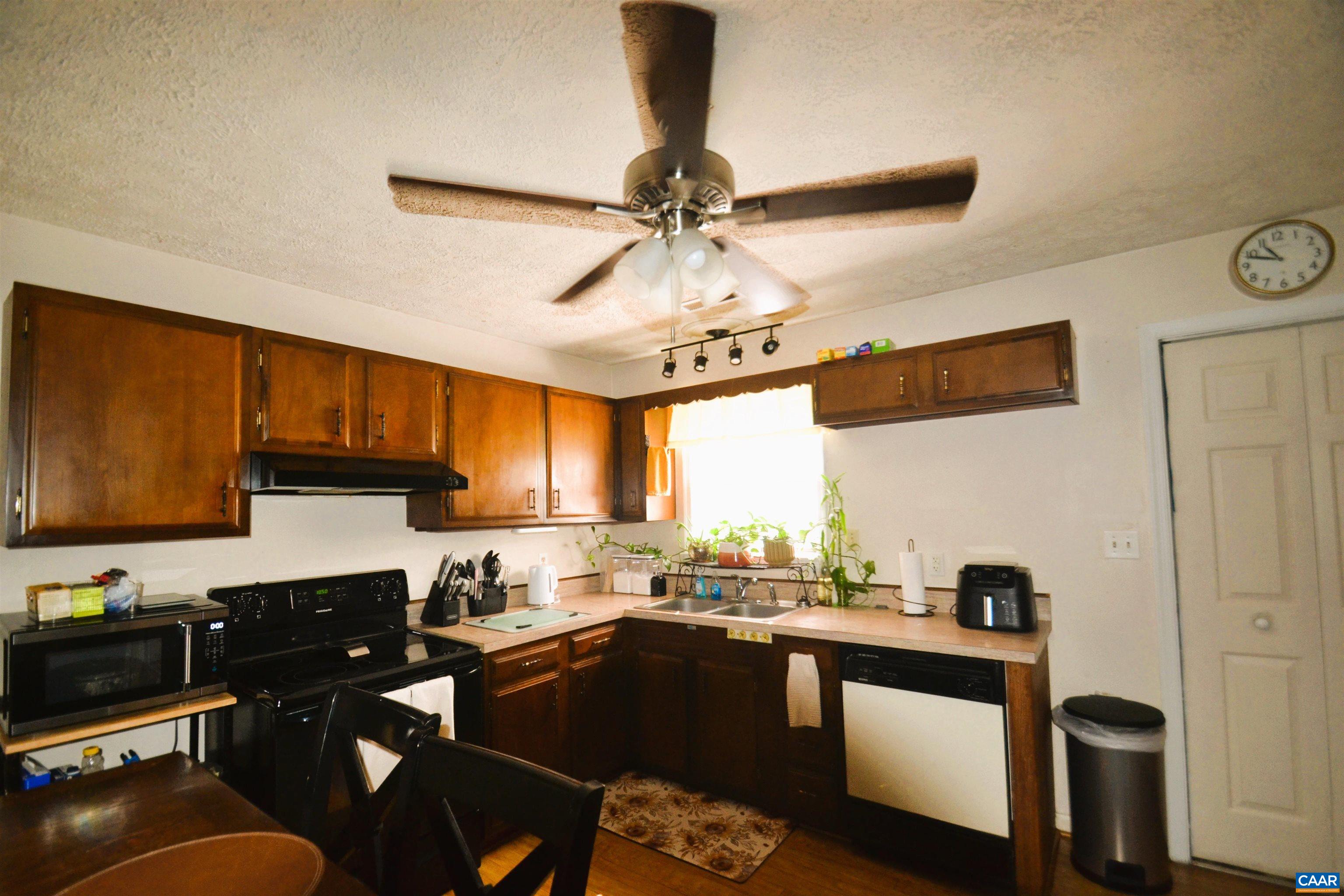 364 WHITETHORN CT, RUCKERSVILLE, Virginia 22968, 3 Bedrooms Bedrooms, ,1 BathroomBathrooms,Residential,364 WHITETHORN CT,680697 MLS # 680697 364 WHITETHORN CT, RUCKERSVILLE, Virginia 22968, 3 Bedrooms Bedrooms, ,1 BathroomBathrooms,Residential,364 WHITETHORN CT,680697 MLS # 680697