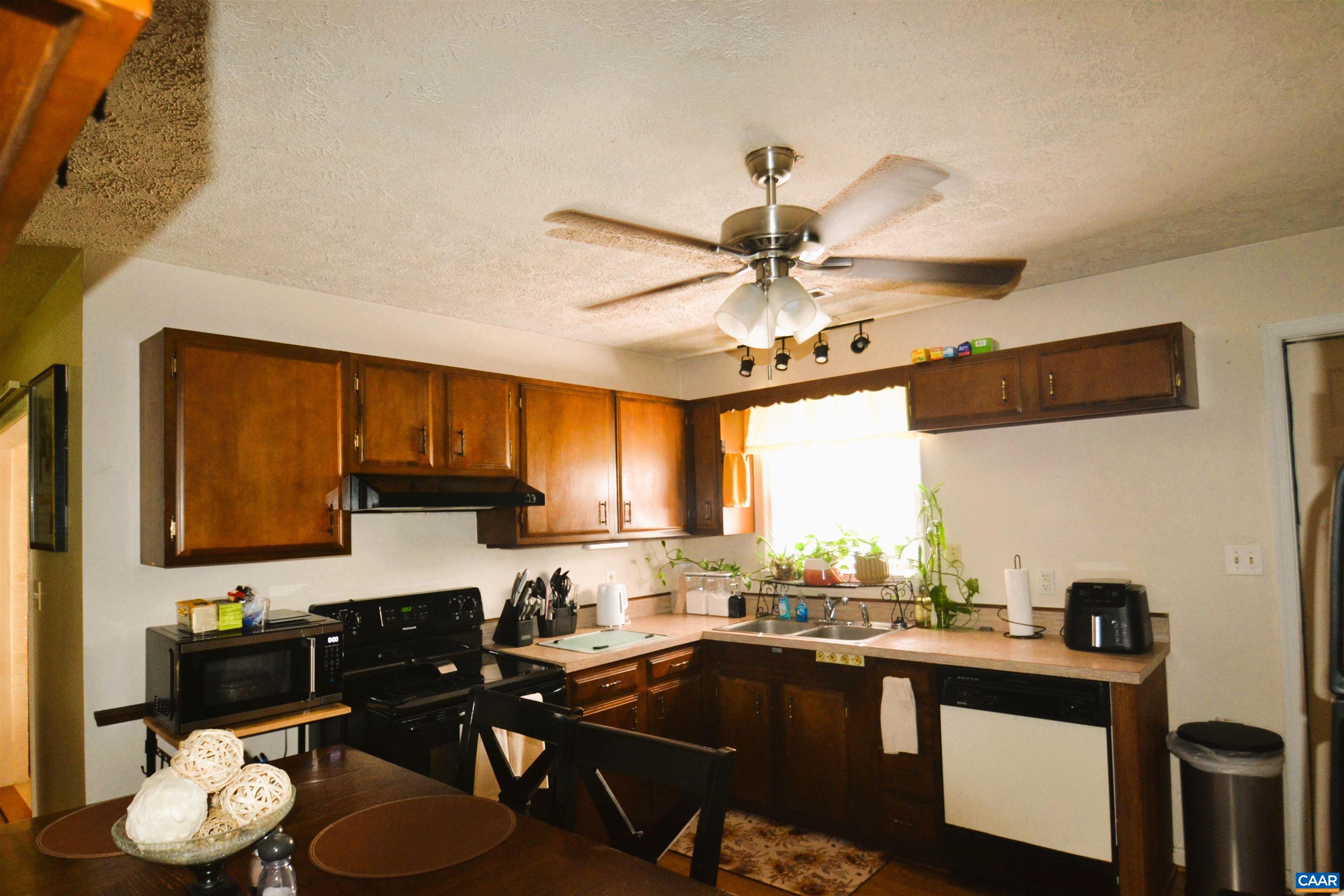 364 WHITETHORN CT, RUCKERSVILLE, Virginia 22968, 3 Bedrooms Bedrooms, ,1 BathroomBathrooms,Residential,364 WHITETHORN CT,680697 MLS # 680697 364 WHITETHORN CT, RUCKERSVILLE, Virginia 22968, 3 Bedrooms Bedrooms, ,1 BathroomBathrooms,Residential,364 WHITETHORN CT,680697 MLS # 680697