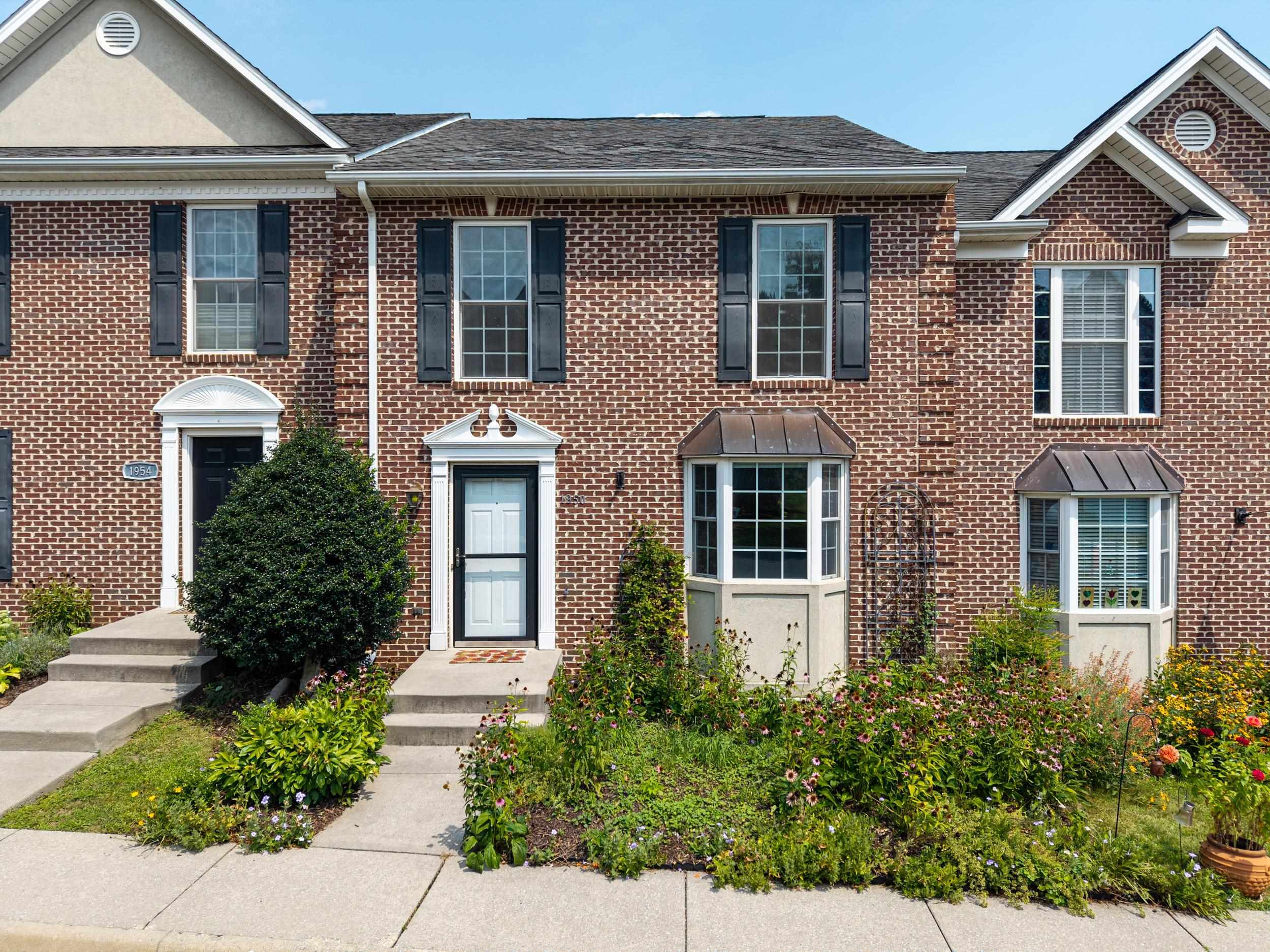 1950 BUTTONWOOD CT, HARRISONBURG, Virginia 22802, 3 Bedrooms Bedrooms, ,3 BathroomsBathrooms,Residential,1950 BUTTONWOOD CT,680698 MLS # 680698 1950 BUTTONWOOD CT, HARRISONBURG, Virginia 22802, 3 Bedrooms Bedrooms, ,3 BathroomsBathrooms,Residential,1950 BUTTONWOOD CT,680698 MLS # 680698