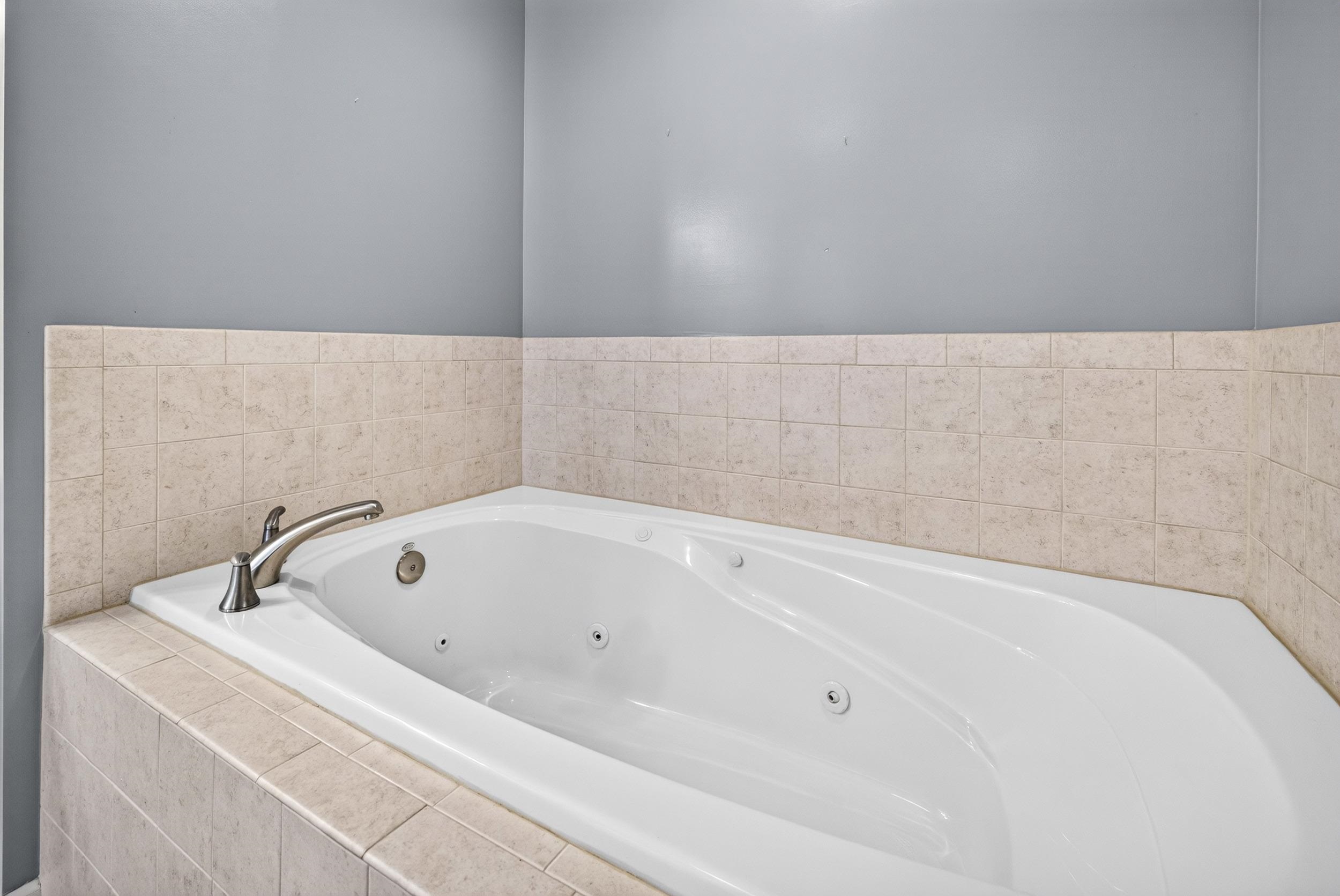 1950 BUTTONWOOD CT, HARRISONBURG, Virginia 22802, 3 Bedrooms Bedrooms, ,3 BathroomsBathrooms,Residential,1950 BUTTONWOOD CT,680698 MLS # 680698 1950 BUTTONWOOD CT, HARRISONBURG, Virginia 22802, 3 Bedrooms Bedrooms, ,3 BathroomsBathrooms,Residential,1950 BUTTONWOOD CT,680698 MLS # 680698