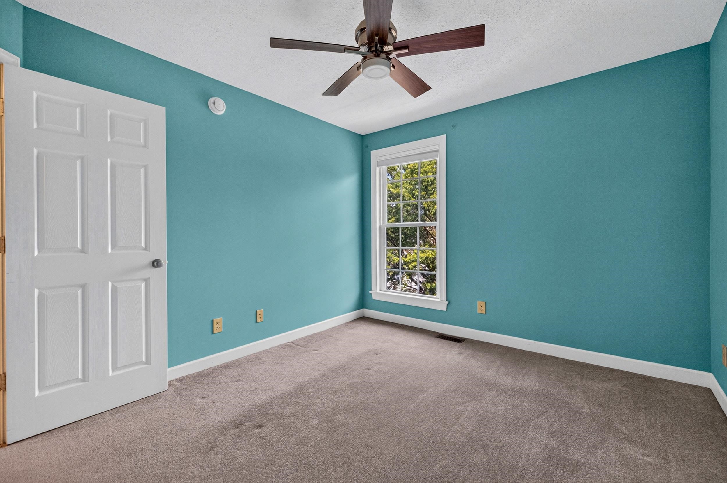 1950 BUTTONWOOD CT, HARRISONBURG, Virginia 22802, 3 Bedrooms Bedrooms, ,3 BathroomsBathrooms,Residential,1950 BUTTONWOOD CT,680698 MLS # 680698 1950 BUTTONWOOD CT, HARRISONBURG, Virginia 22802, 3 Bedrooms Bedrooms, ,3 BathroomsBathrooms,Residential,1950 BUTTONWOOD CT,680698 MLS # 680698