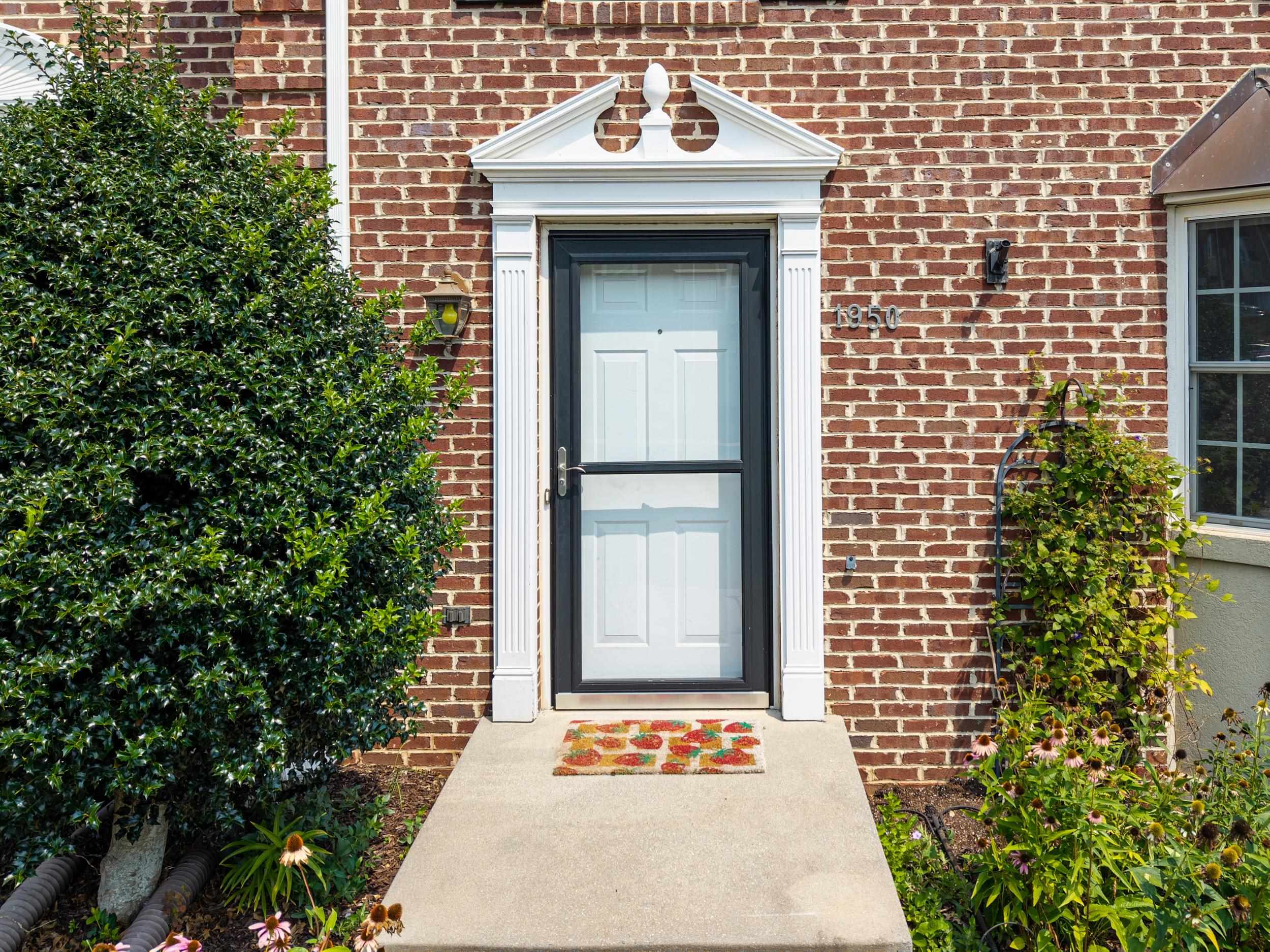 1950 BUTTONWOOD CT, HARRISONBURG, Virginia 22802, 3 Bedrooms Bedrooms, ,3 BathroomsBathrooms,Residential,1950 BUTTONWOOD CT,680698 MLS # 680698 1950 BUTTONWOOD CT, HARRISONBURG, Virginia 22802, 3 Bedrooms Bedrooms, ,3 BathroomsBathrooms,Residential,1950 BUTTONWOOD CT,680698 MLS # 680698