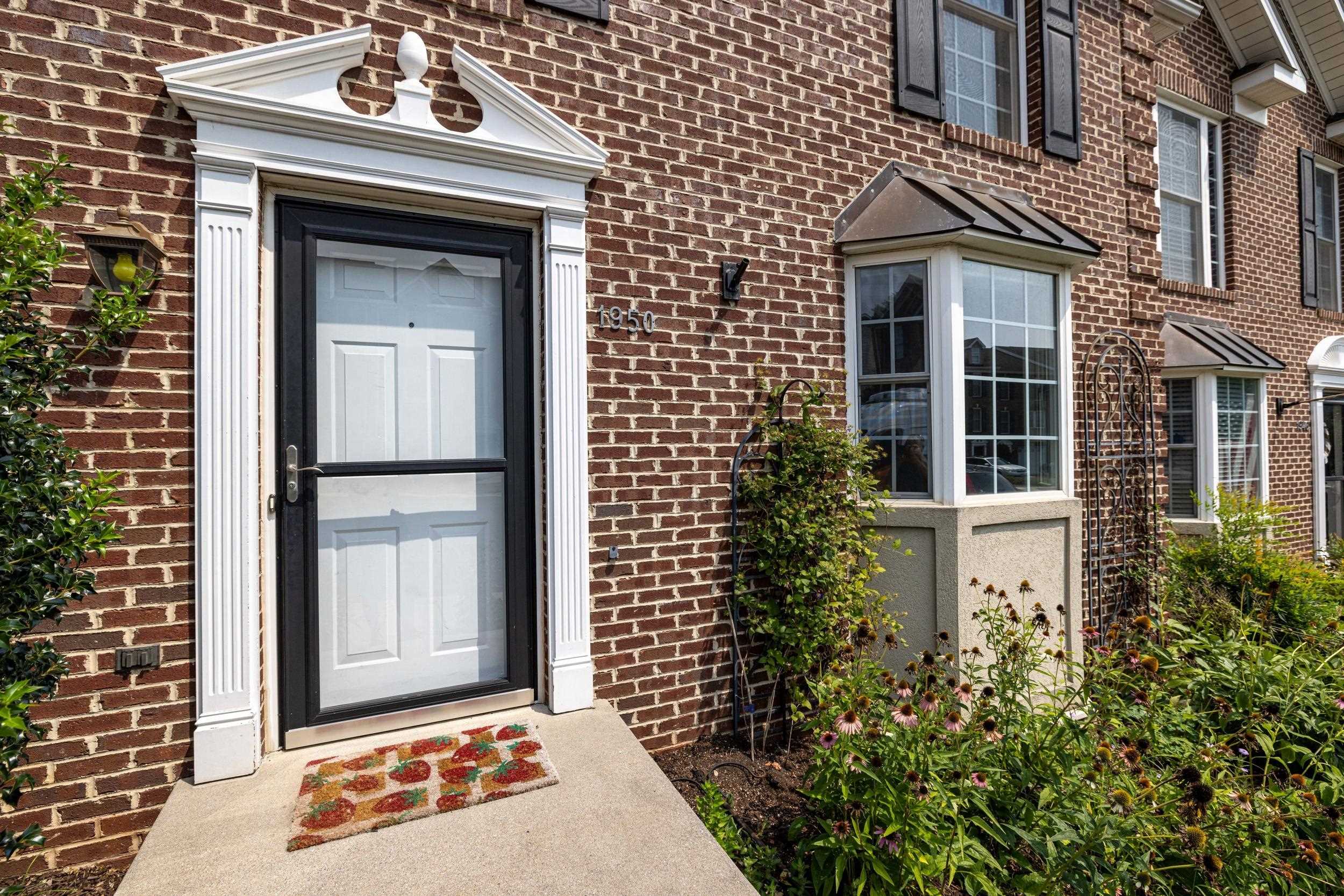 1950 BUTTONWOOD CT, HARRISONBURG, Virginia 22802, 3 Bedrooms Bedrooms, ,3 BathroomsBathrooms,Residential,1950 BUTTONWOOD CT,680698 MLS # 680698 1950 BUTTONWOOD CT, HARRISONBURG, Virginia 22802, 3 Bedrooms Bedrooms, ,3 BathroomsBathrooms,Residential,1950 BUTTONWOOD CT,680698 MLS # 680698