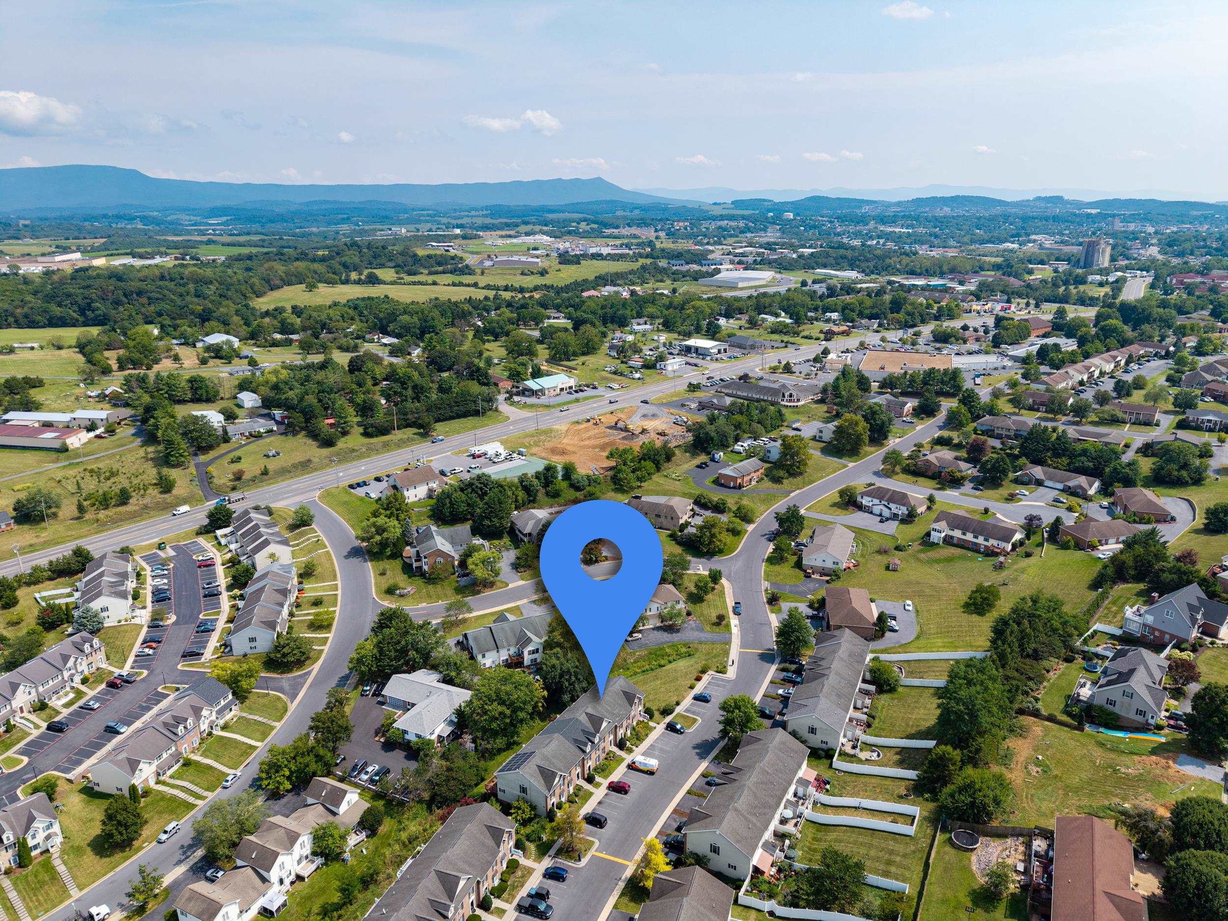 1950 BUTTONWOOD CT, HARRISONBURG, Virginia 22802, 3 Bedrooms Bedrooms, ,3 BathroomsBathrooms,Residential,1950 BUTTONWOOD CT,680698 MLS # 680698 1950 BUTTONWOOD CT, HARRISONBURG, Virginia 22802, 3 Bedrooms Bedrooms, ,3 BathroomsBathrooms,Residential,1950 BUTTONWOOD CT,680698 MLS # 680698