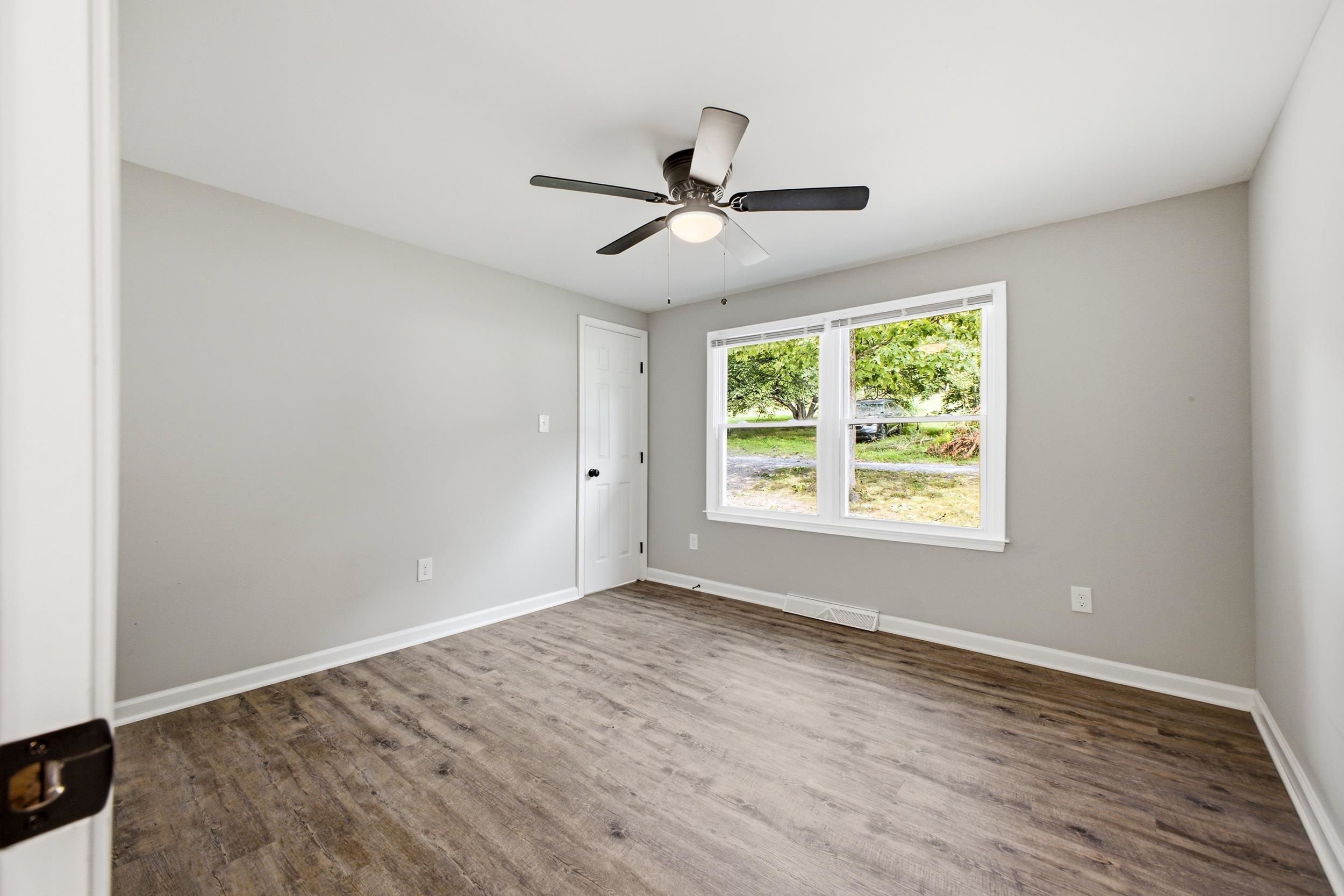 9031 DOLPHIN LN, BROADWAY, Virginia 22815, 3 Bedrooms Bedrooms, ,2 BathroomsBathrooms,Residential,9031 DOLPHIN LN,680700 MLS # 680700
