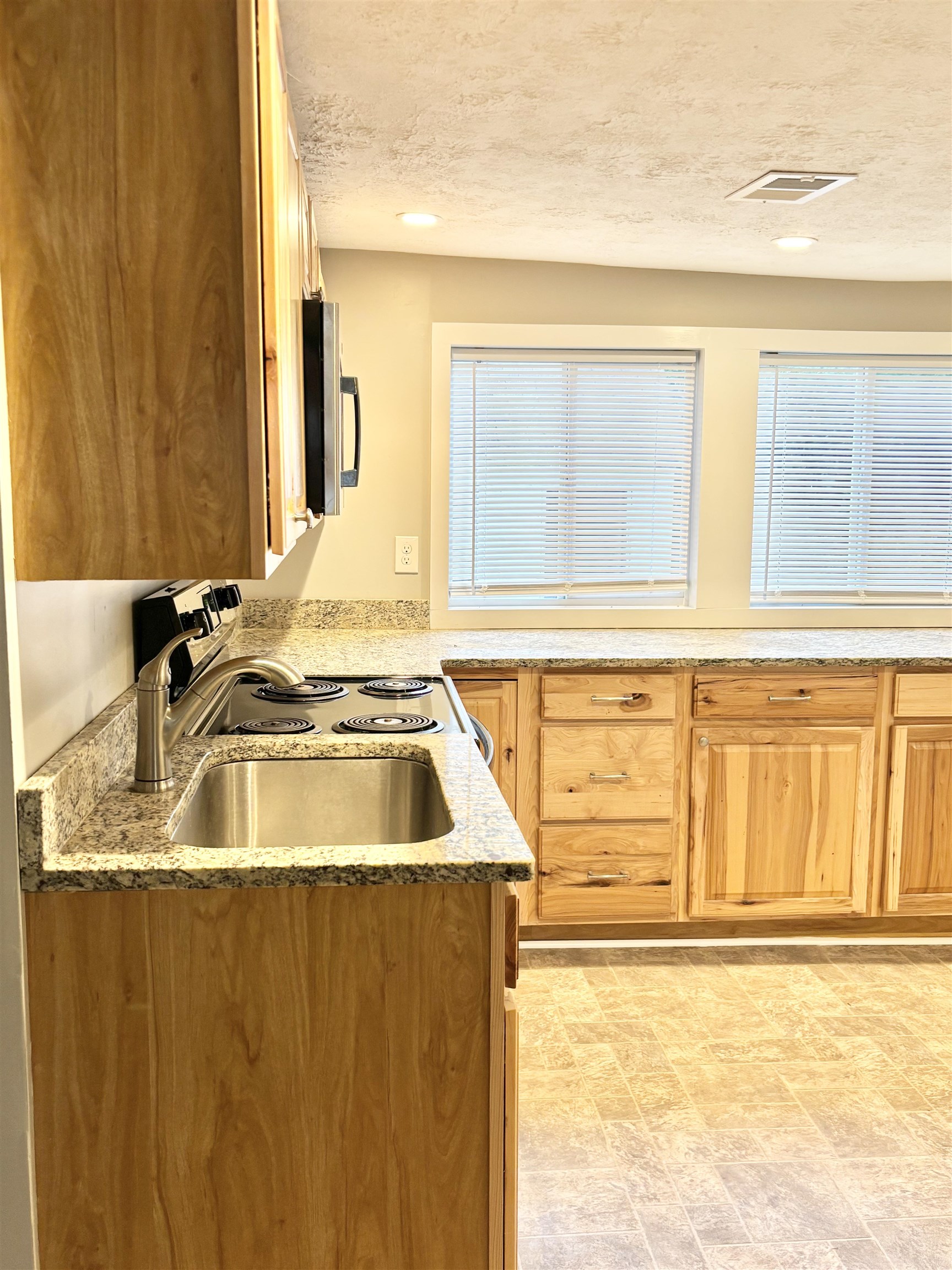 565 MT TORREY RD, LYNDHURST, Virginia 22952, 2 Bedrooms Bedrooms, ,1 BathroomBathrooms,Residential,LYNDHURST PROPERTIES, LLC,565 MT TORREY RD,680702 MLS # 680702