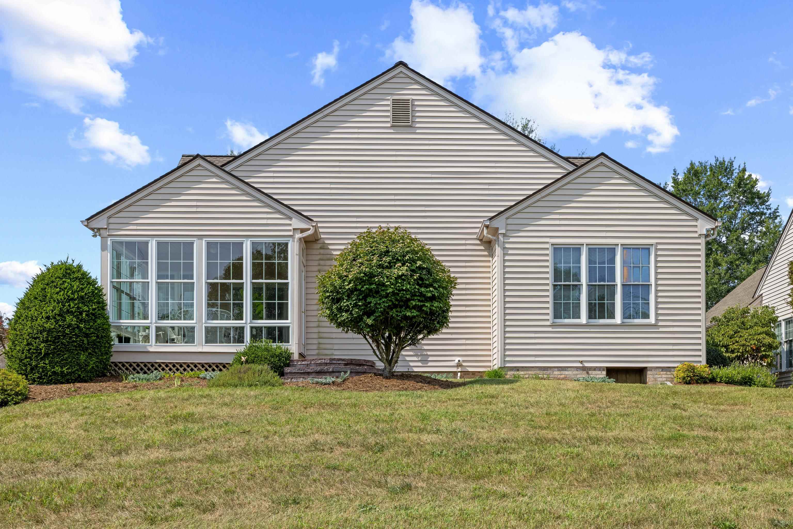 737 GOVERNORS WAY, WAYNESBORO, Virginia 22980, 4 Bedrooms Bedrooms, ,3 BathroomsBathrooms,Residential,737 GOVERNORS WAY,680704 MLS # 680704 737 GOVERNORS WAY, WAYNESBORO, Virginia 22980, 4 Bedrooms Bedrooms, ,3 BathroomsBathrooms,Residential,737 GOVERNORS WAY,680704 MLS # 680704