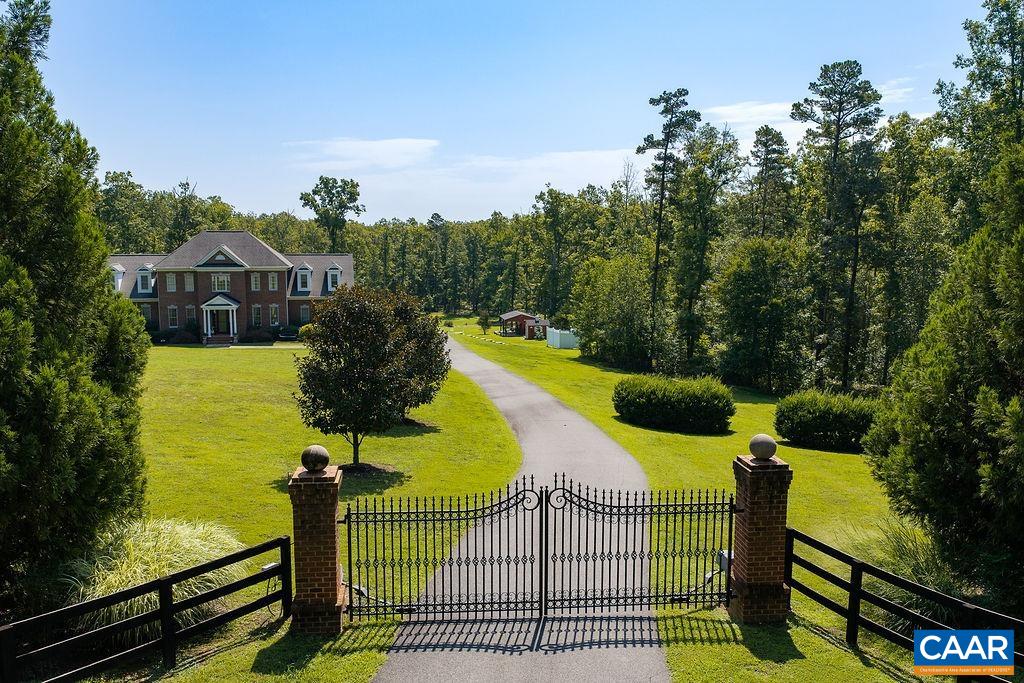 5105 BLENHEIM RD, CHARLOTTESVILLE, Virginia 22902, 5 Bedrooms Bedrooms, ,4 BathroomsBathrooms,Residential,Blenheim Farm,5105 BLENHEIM RD,680705 MLS # 680705