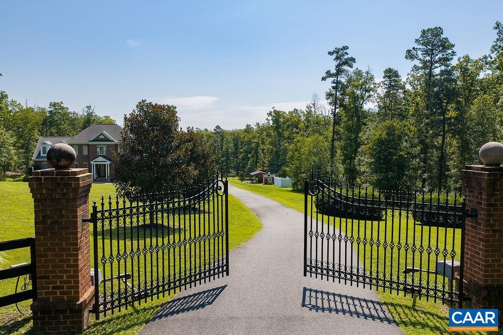5105 BLENHEIM RD, CHARLOTTESVILLE, Virginia 22902, 5 Bedrooms Bedrooms, ,4 BathroomsBathrooms,Residential,Blenheim Farm,5105 BLENHEIM RD,680705 MLS # 680705