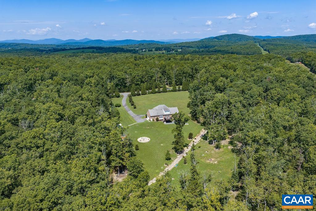 5105 BLENHEIM RD, CHARLOTTESVILLE, Virginia 22902, 5 Bedrooms Bedrooms, ,4 BathroomsBathrooms,Residential,Blenheim Farm,5105 BLENHEIM RD,680705 MLS # 680705