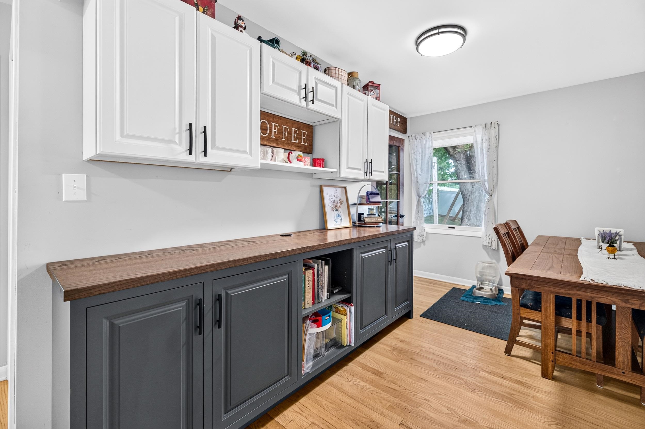 609 W BANK ST, BRIDGEWATER, Virginia 22812, 3 Bedrooms Bedrooms, ,1 BathroomBathrooms,Residential,609 W BANK ST,680707 MLS # 680707