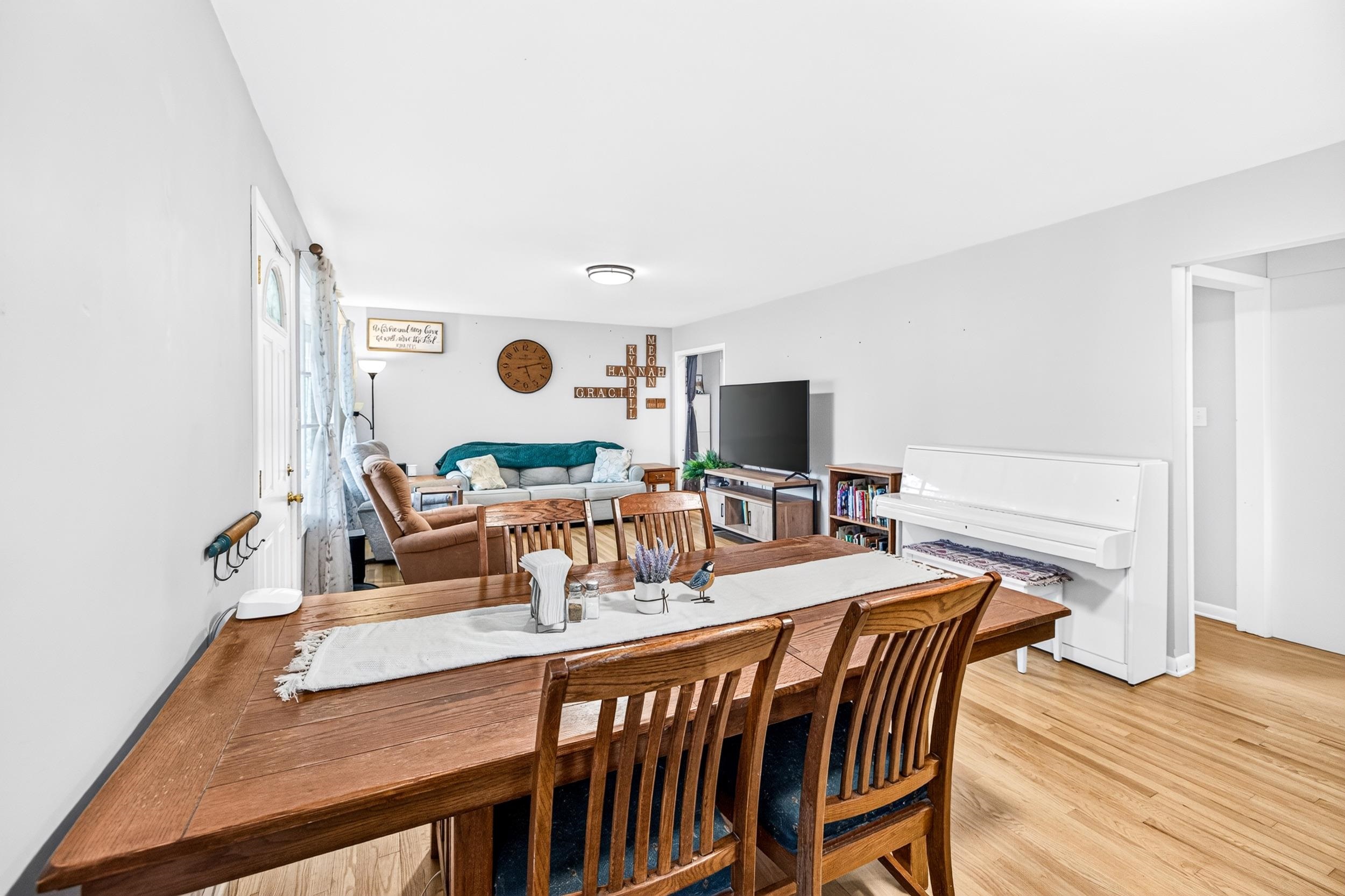 609 W BANK ST, BRIDGEWATER, Virginia 22812, 3 Bedrooms Bedrooms, ,1 BathroomBathrooms,Residential,609 W BANK ST,680707 MLS # 680707