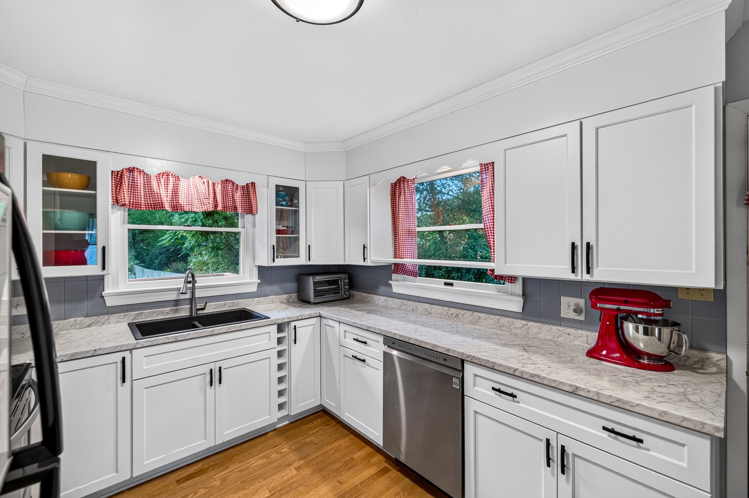 609 W BANK ST, BRIDGEWATER, Virginia 22812, 3 Bedrooms Bedrooms, ,1 BathroomBathrooms,Residential,609 W BANK ST,680707 MLS # 680707
