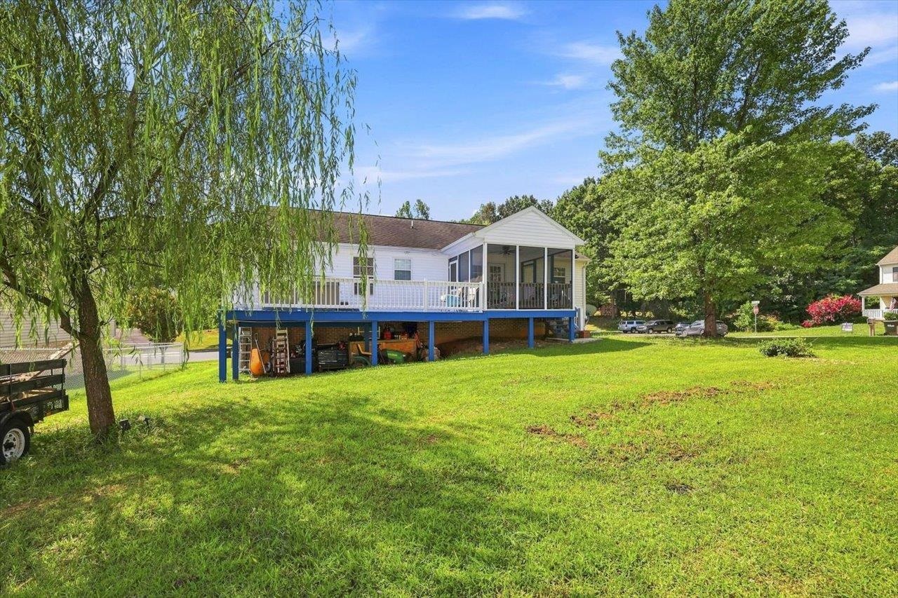 914 RITCHIE BLVD, STAUNTON, Virginia 24401, 4 Bedrooms Bedrooms, ,3 BathroomsBathrooms,Residential,914 RITCHIE BLVD,680708 MLS # 680708