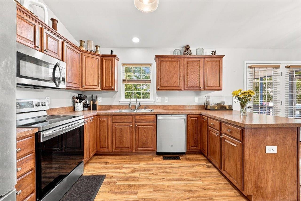 914 RITCHIE BLVD, STAUNTON, Virginia 24401, 4 Bedrooms Bedrooms, ,3 BathroomsBathrooms,Residential,914 RITCHIE BLVD,680708 MLS # 680708