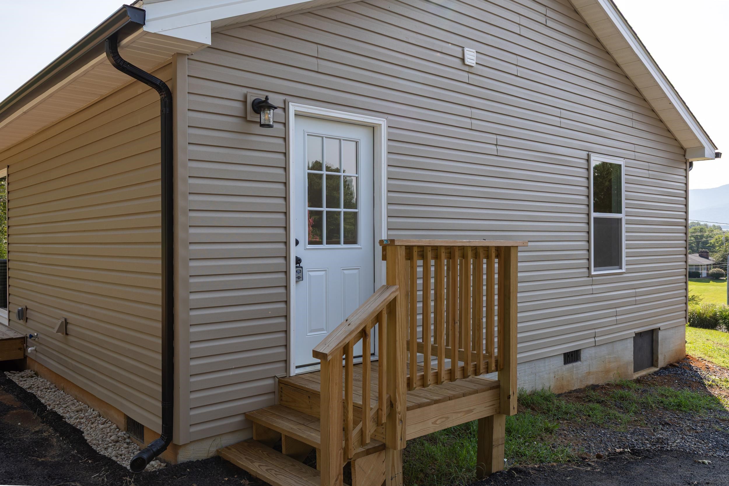 32 GREENFIELD RD, LURAY, Virginia 22835, 3 Bedrooms Bedrooms, ,2 BathroomsBathrooms,Residential,32 Greenfield Rd, Luray, VA 22835,32 GREENFIELD RD,680710 MLS # 680710 32 GREENFIELD RD, LURAY, Virginia 22835, 3 Bedrooms Bedrooms, ,2 BathroomsBathrooms,Residential,32 Greenfield Rd, Luray, VA 22835,32 GREENFIELD RD,680710 MLS # 680710