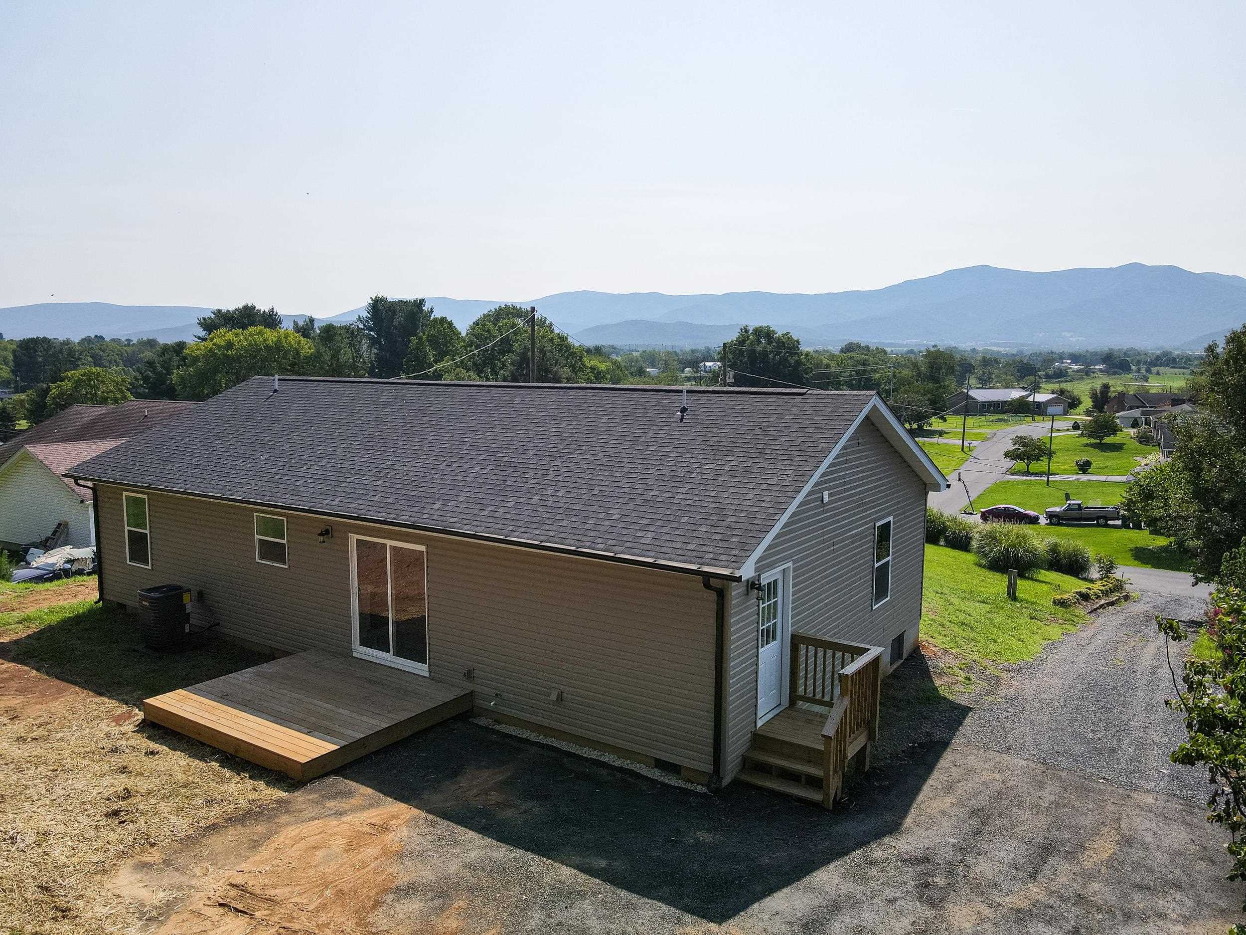 32 GREENFIELD RD, LURAY, Virginia 22835, 3 Bedrooms Bedrooms, ,2 BathroomsBathrooms,Residential,32 Greenfield Rd, Luray, VA 22835,32 GREENFIELD RD,680710 MLS # 680710 32 GREENFIELD RD, LURAY, Virginia 22835, 3 Bedrooms Bedrooms, ,2 BathroomsBathrooms,Residential,32 Greenfield Rd, Luray, VA 22835,32 GREENFIELD RD,680710 MLS # 680710