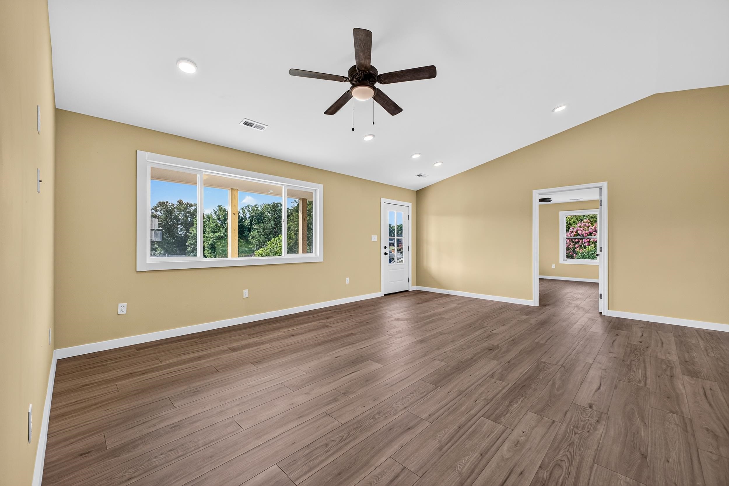 32 GREENFIELD RD, LURAY, Virginia 22835, 3 Bedrooms Bedrooms, ,2 BathroomsBathrooms,Residential,32 Greenfield Rd, Luray, VA 22835,32 GREENFIELD RD,680710 MLS # 680710 32 GREENFIELD RD, LURAY, Virginia 22835, 3 Bedrooms Bedrooms, ,2 BathroomsBathrooms,Residential,32 Greenfield Rd, Luray, VA 22835,32 GREENFIELD RD,680710 MLS # 680710